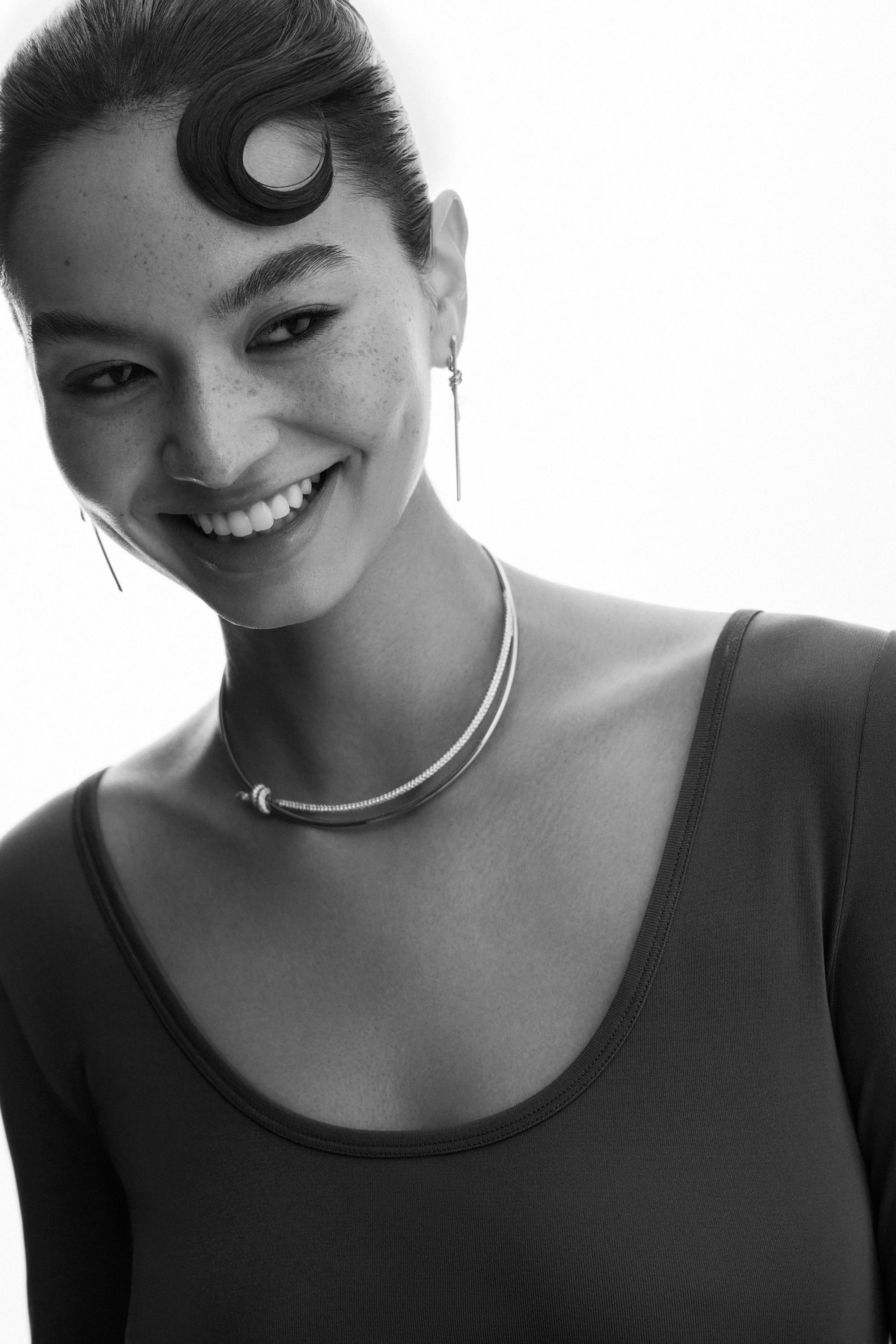 EDITORIAL. Beauty, Fashion and Editorial Retoucher