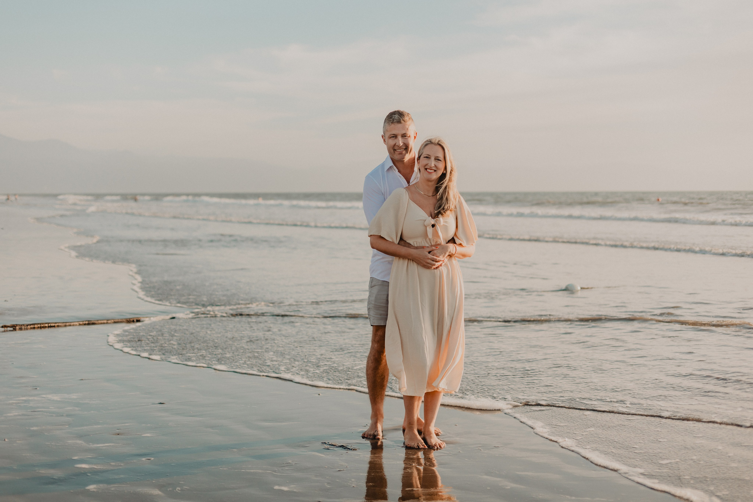 Laughter, Sand, and Sea: A Family Session in Nuevo Vallarta. Fotógrafo de Bodas en Puerto Vallarta y Riviera Nayarit | VL photo & film
