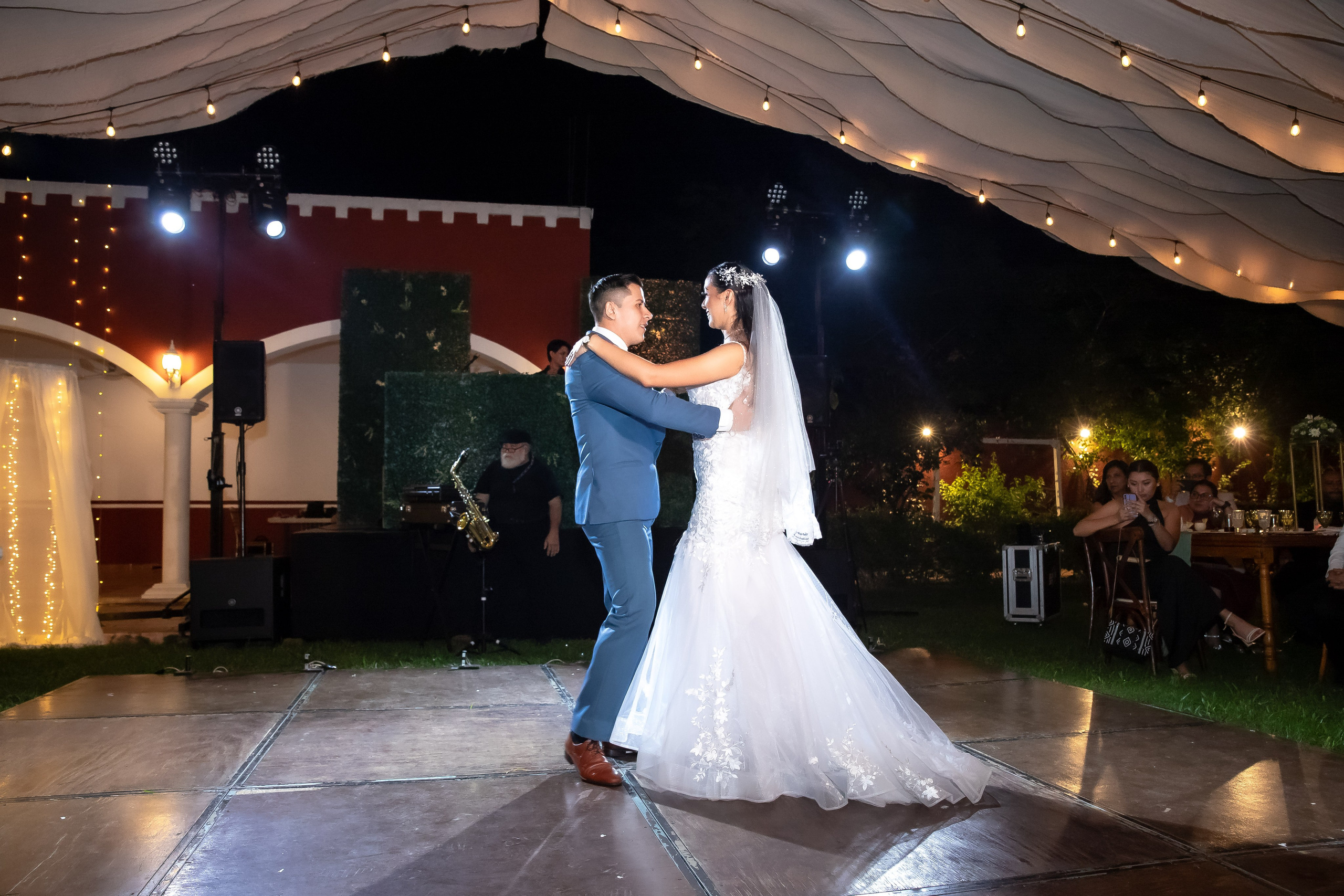 Delta & Cesar. Simón Enríquez Studio