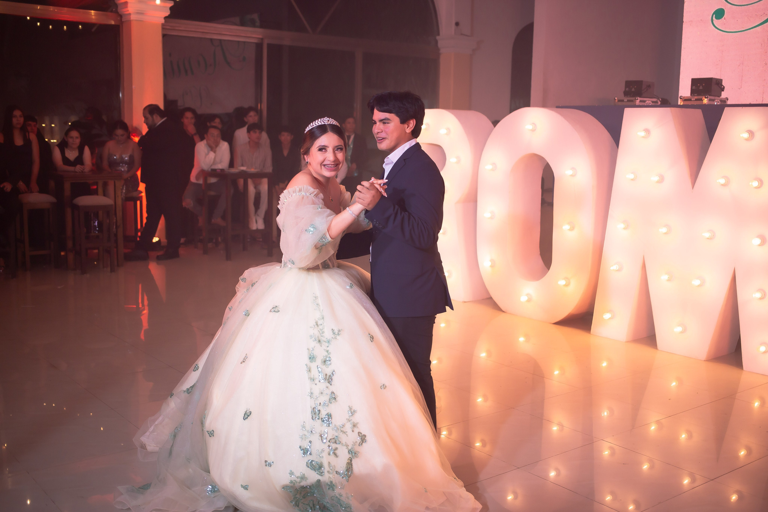 XV AÑOS ROMINA. Simón Enríquez Studio