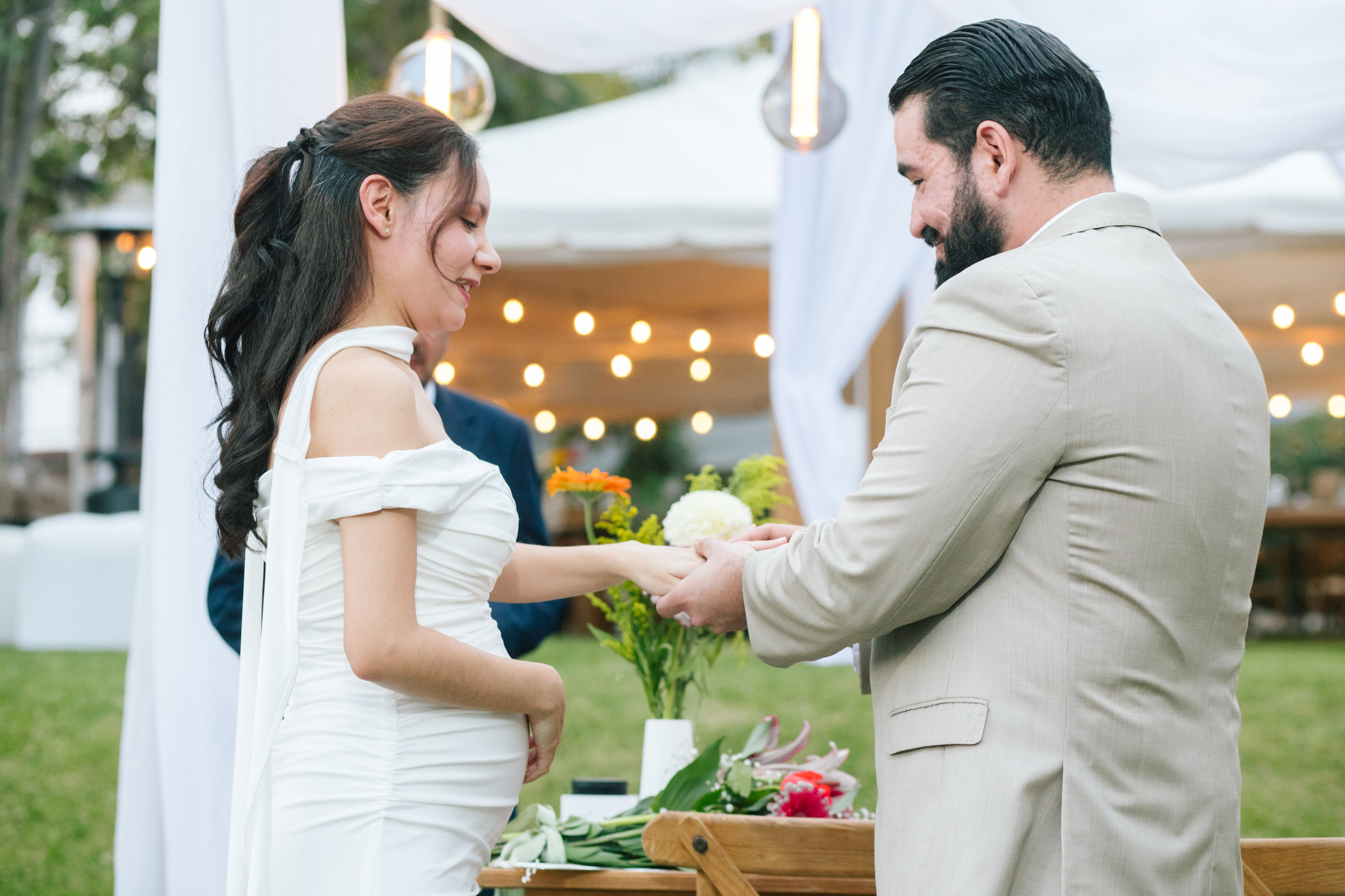 Marial y Daniel Civil y Revelacion. Wedding Photographer Ruth Preciado
