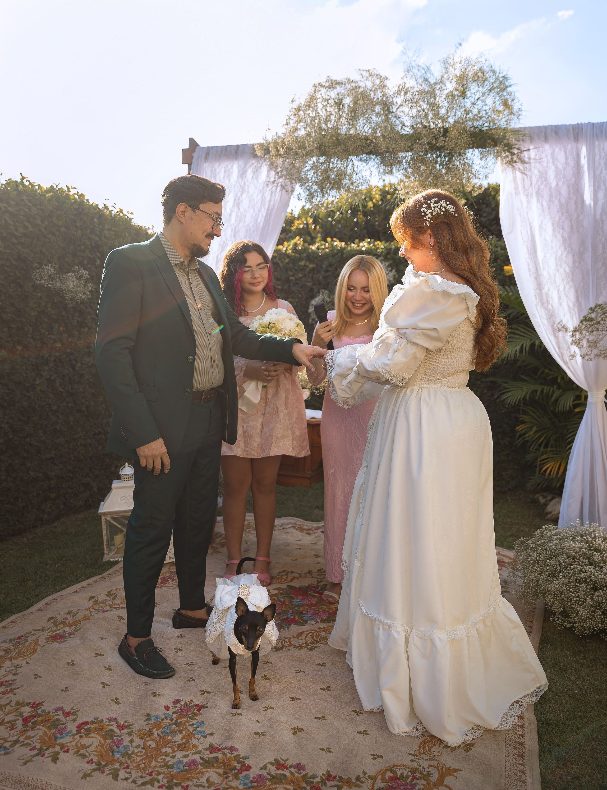 Fotógrafa de casamento em São Paulo, registrando cerimônia, celebração e momentos espontâneos com autenticidade. Fotografias para reviver cada emoção do casamento.