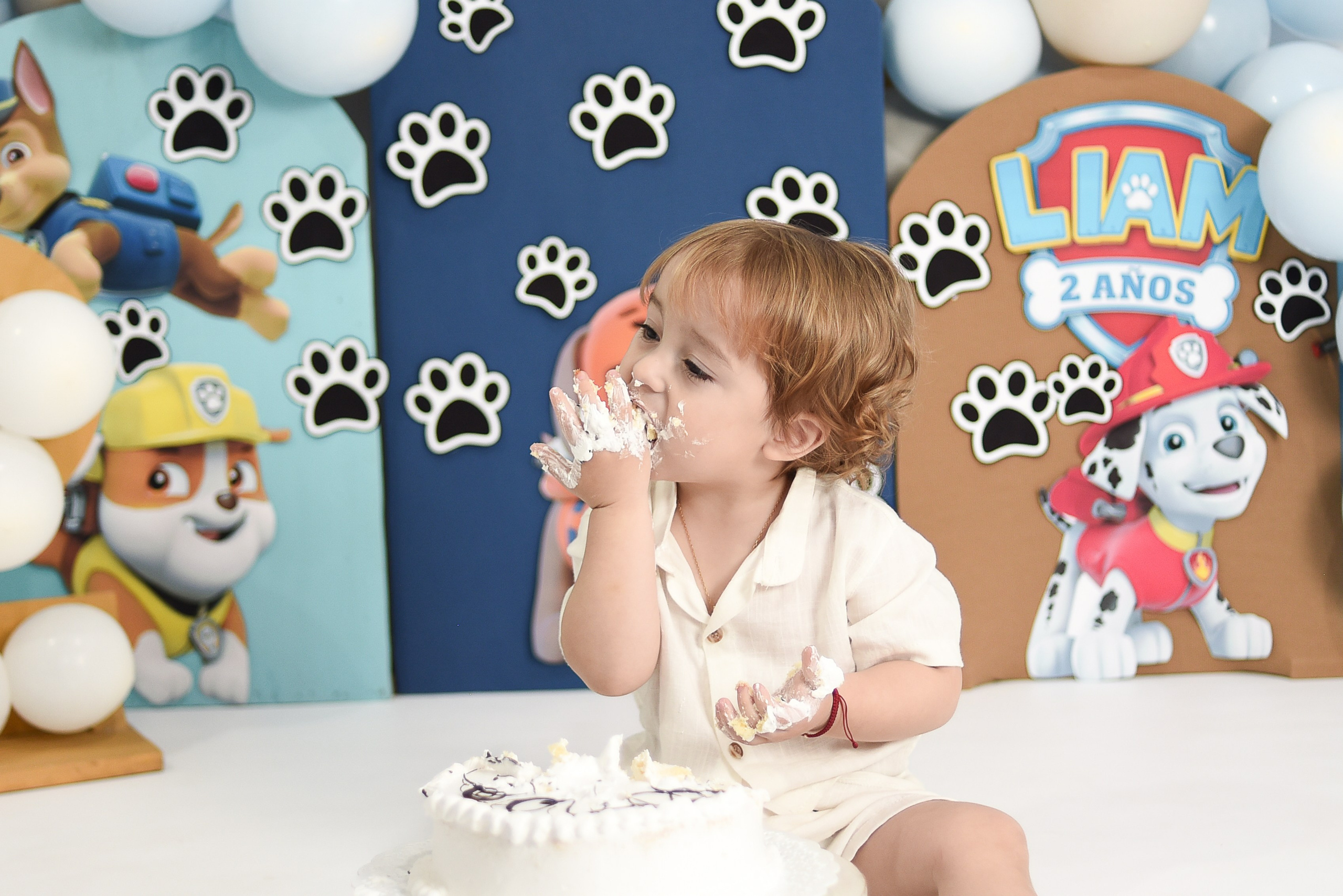 Liam 2do año. Temática Pou Patrol. Fotografo de casamiento en misiones y fotógrafo de familia  Posadas