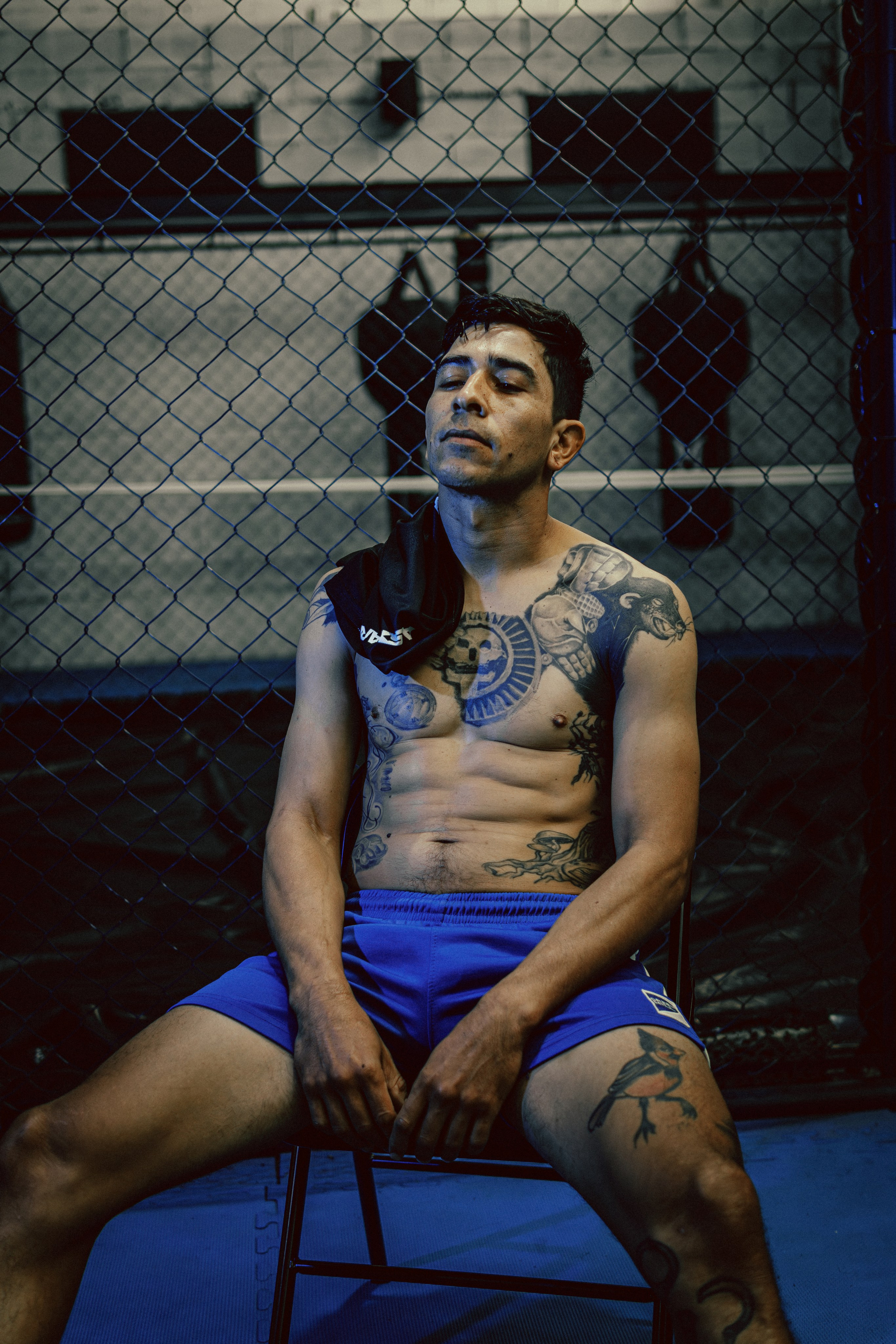 Entre Calles y Combates - Roberto Delgado. TWO MILLIMETERS
