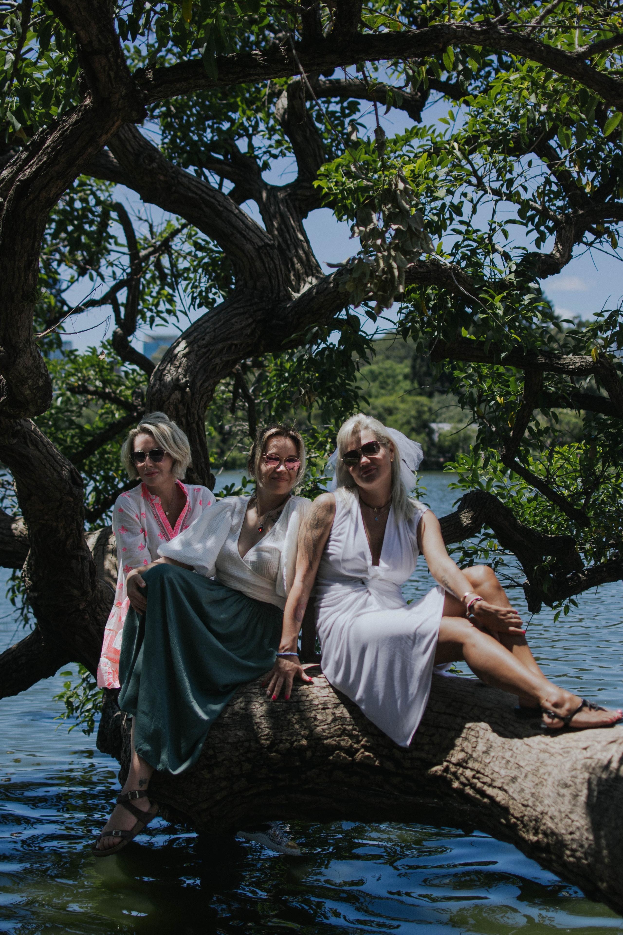 Wedding. Reportage shoots in Buenos Aires. Photographer @elmirkami in the city of Buenos Aires