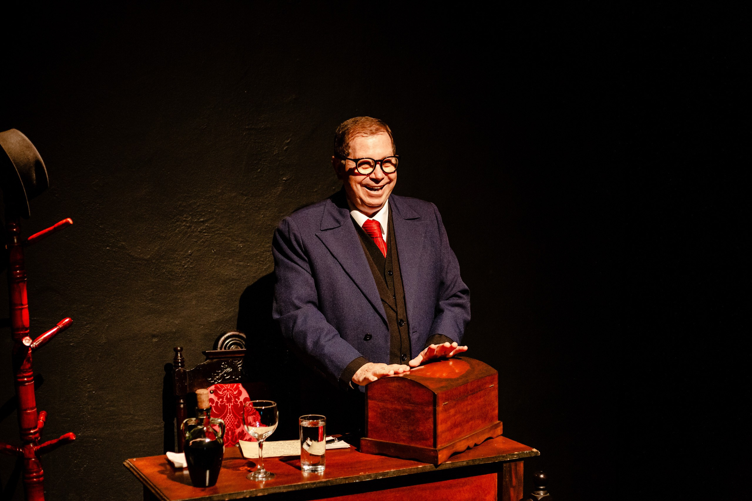 Fotografia de espetáculo teatral As Pessoas de Minha Pessoa do Valentim Schmoeler