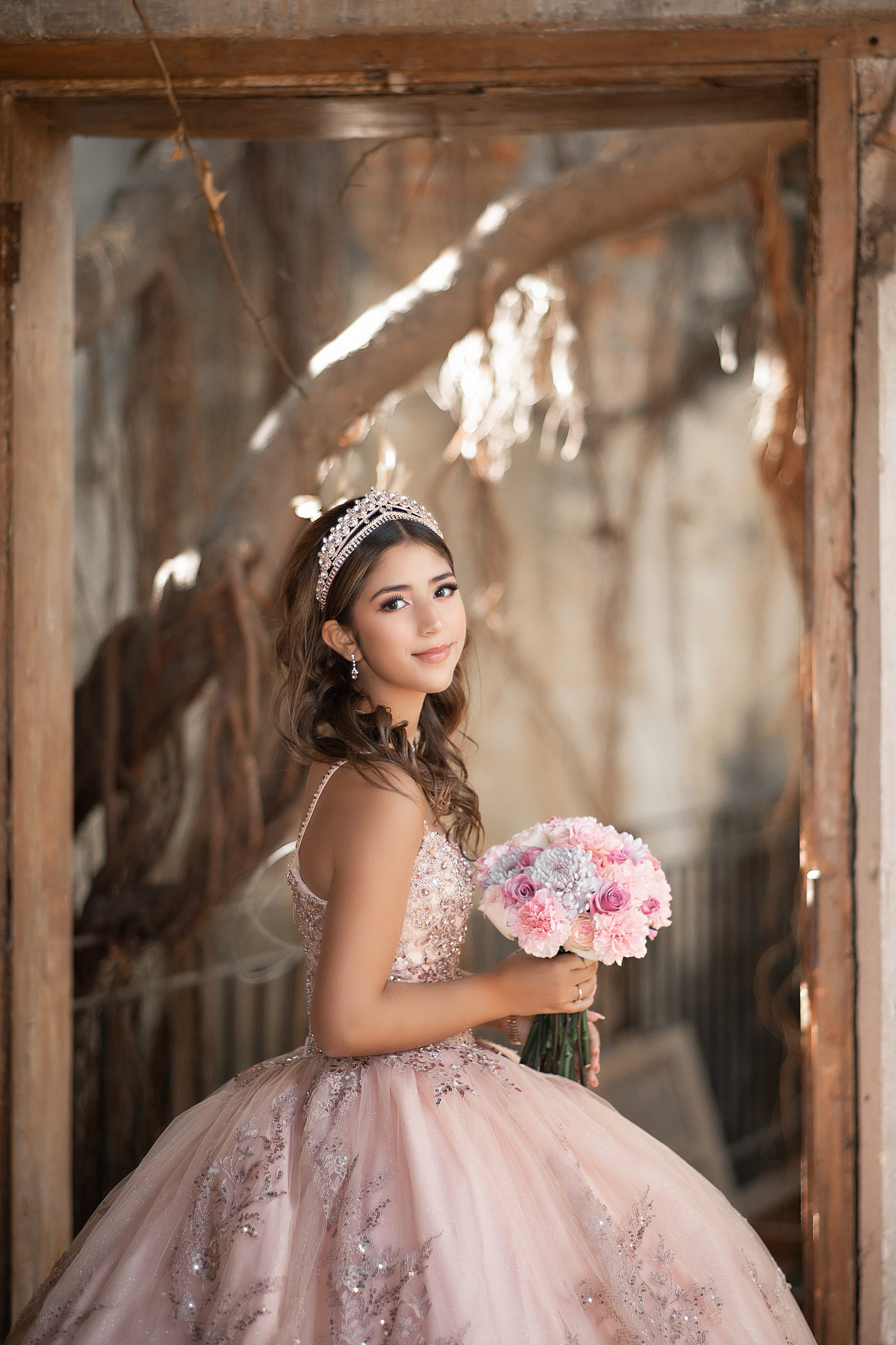 Fotografía y video para XV años. Victoria Castellanos. Fotógrafo profesional en Mazatlán