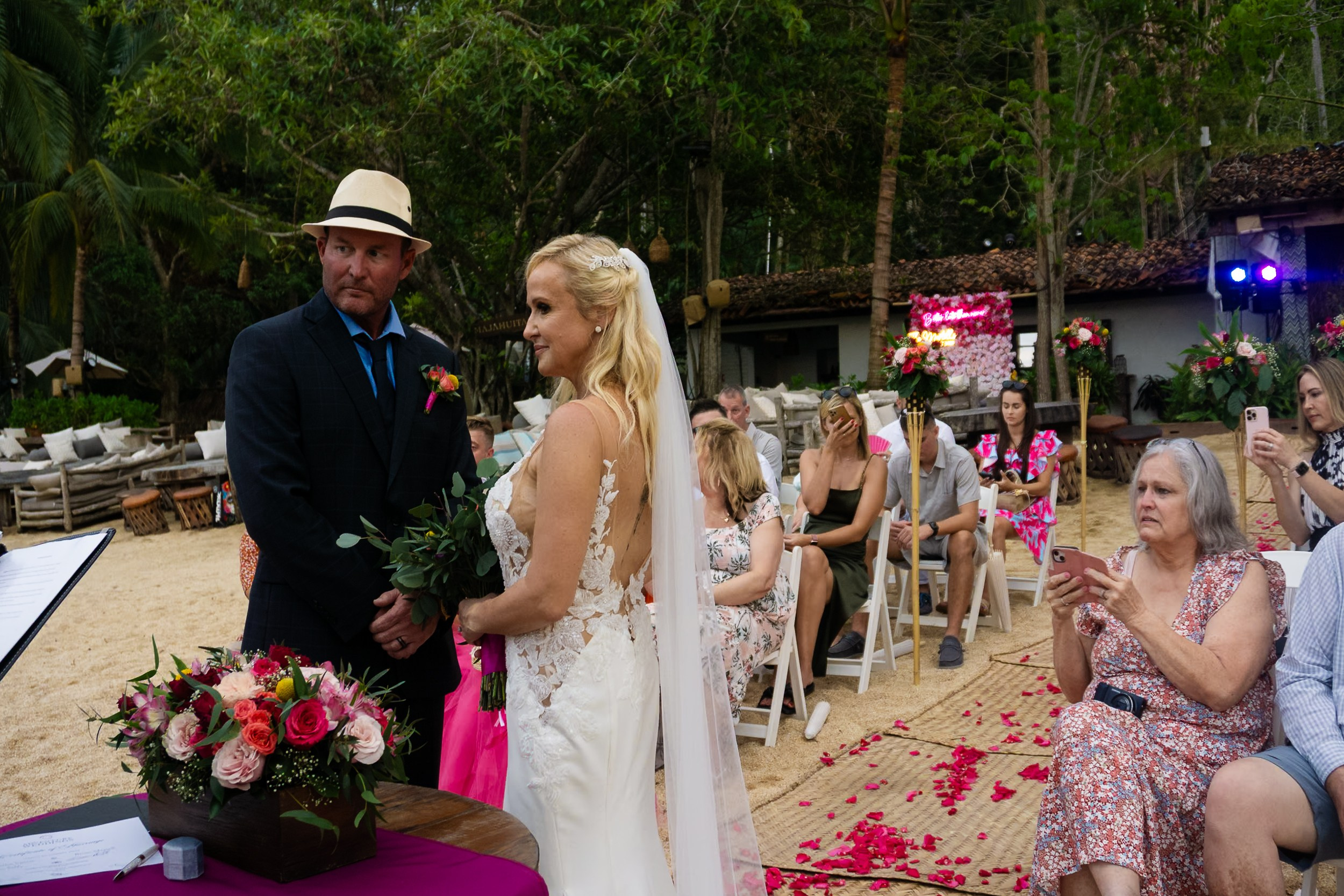Aggie & Brian. Fotografía de Bodas Profesionales en Puerto Vallarta y Riviera Nayarit