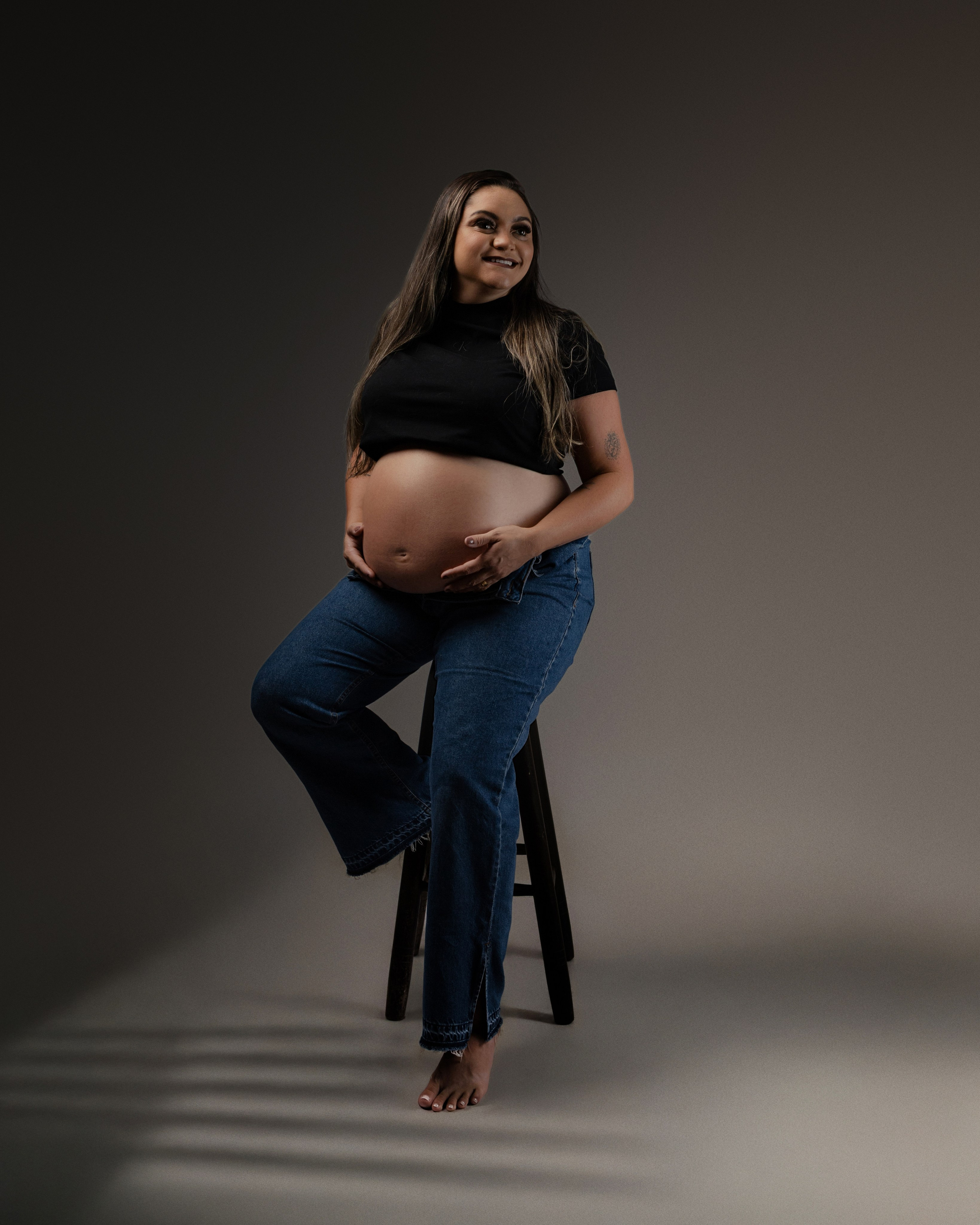 2025 | Rayani — Gestante — Estudio. Denis Damasceno | Fotografia