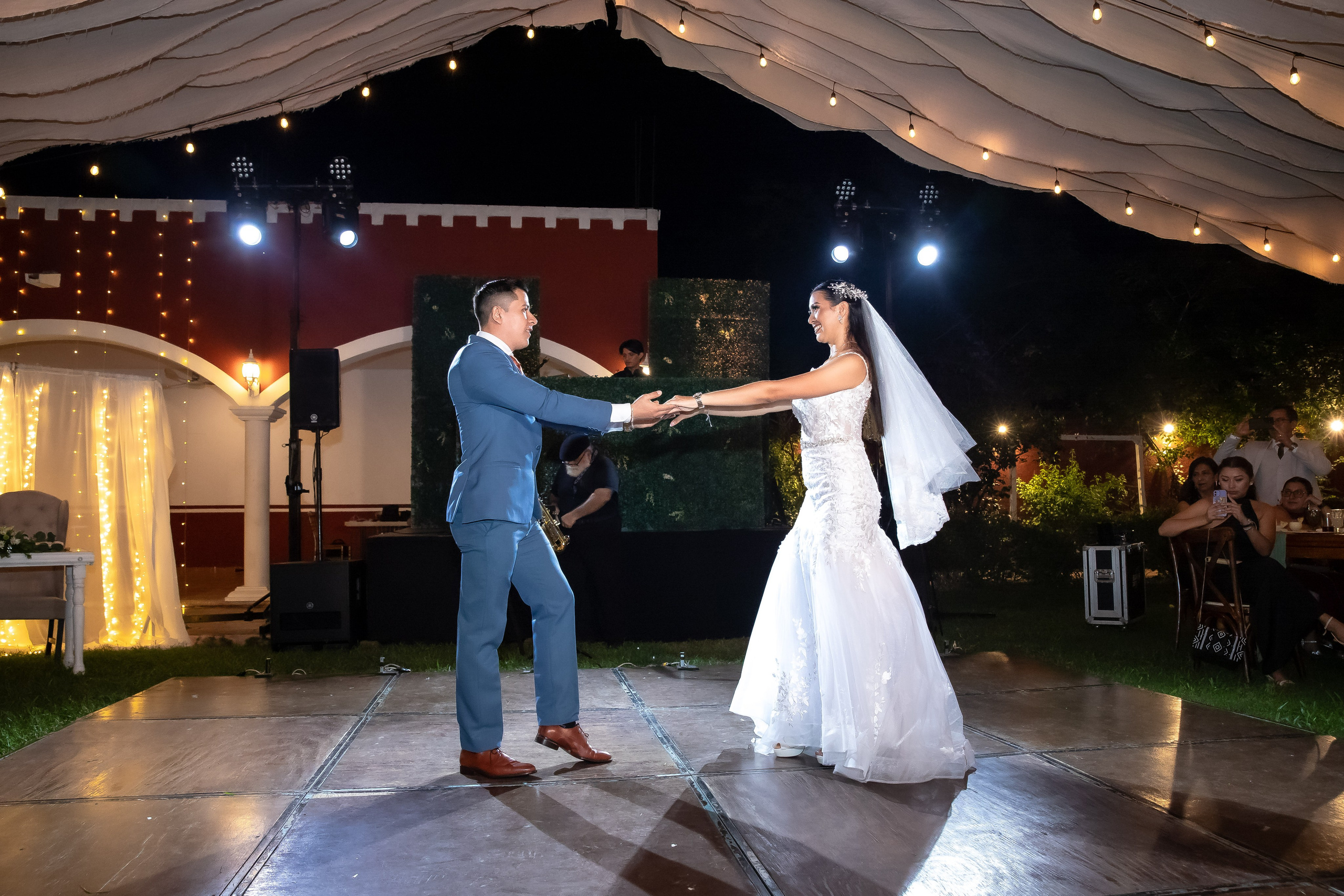 Delta & Cesar. Simón Enríquez Studio