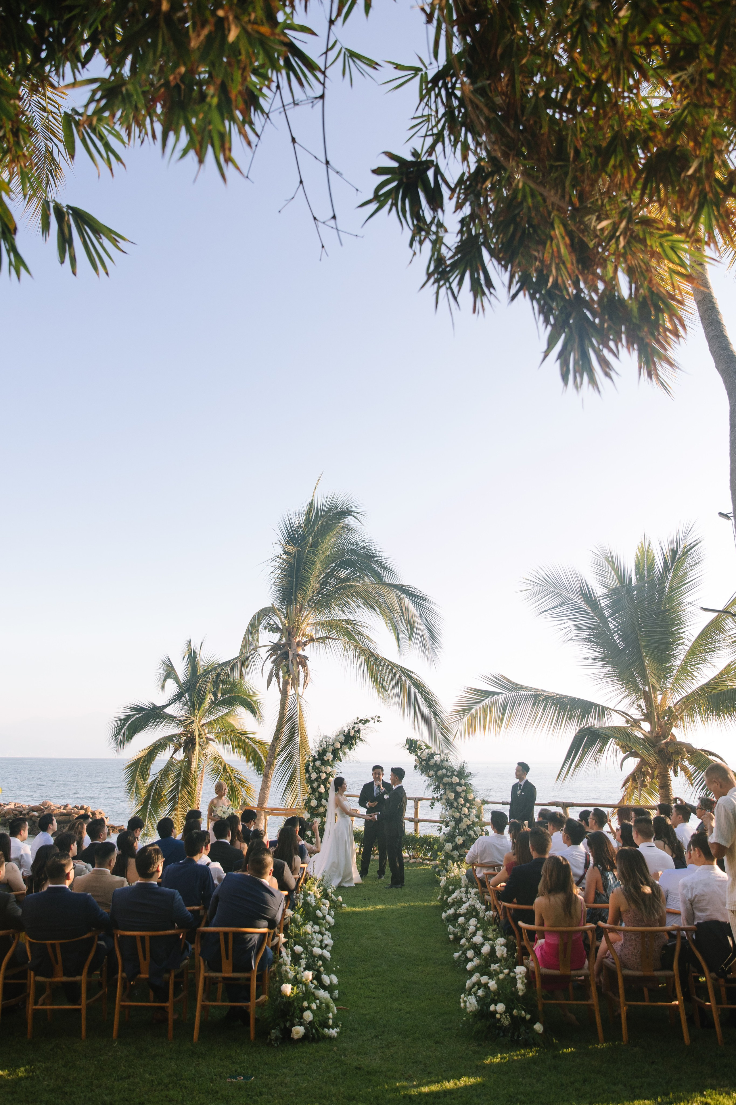 Martoca Beach Garden. Wedding photographer Mexico Sayulita Puerto Vallarta Punta Mita Cabo