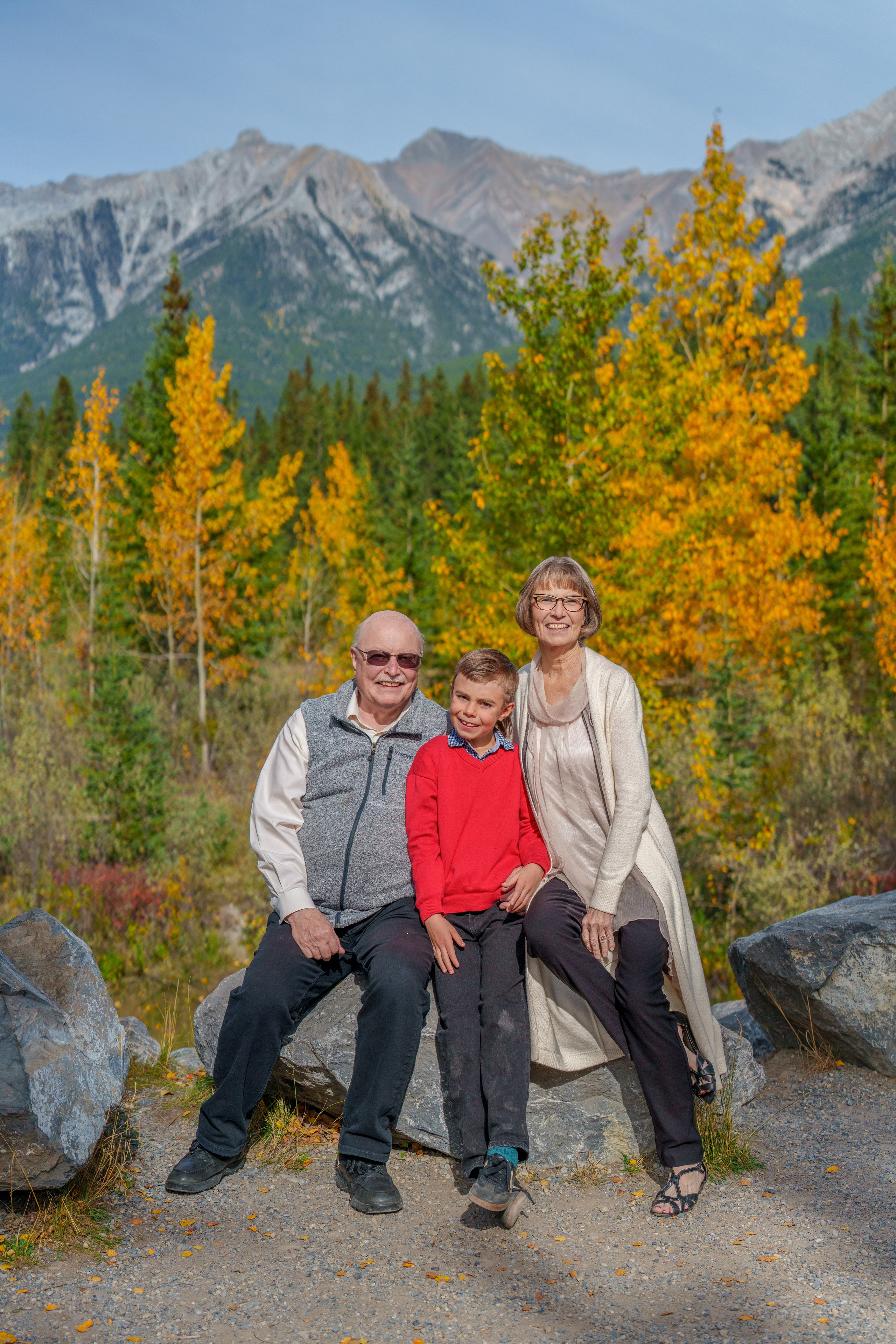 Anna’s Family. Engagement, Wedding & Family Photographer in Calgary | allo Photography