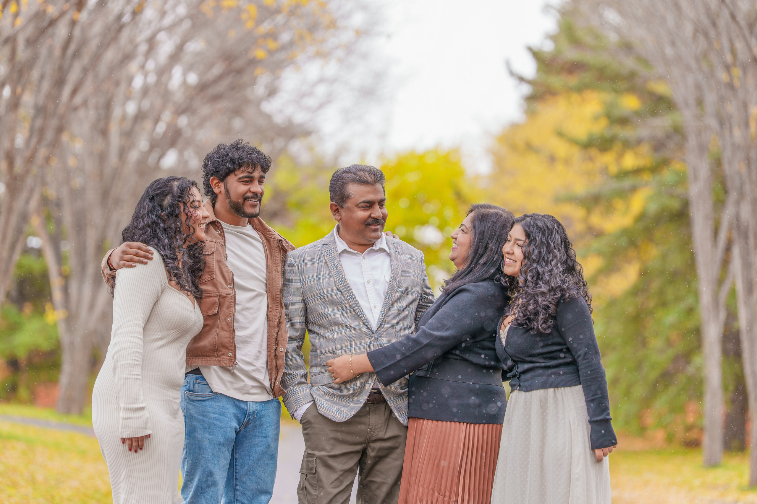 Arshi’s Family. Engagement, Wedding & Family Photographer in Calgary | allo Photography