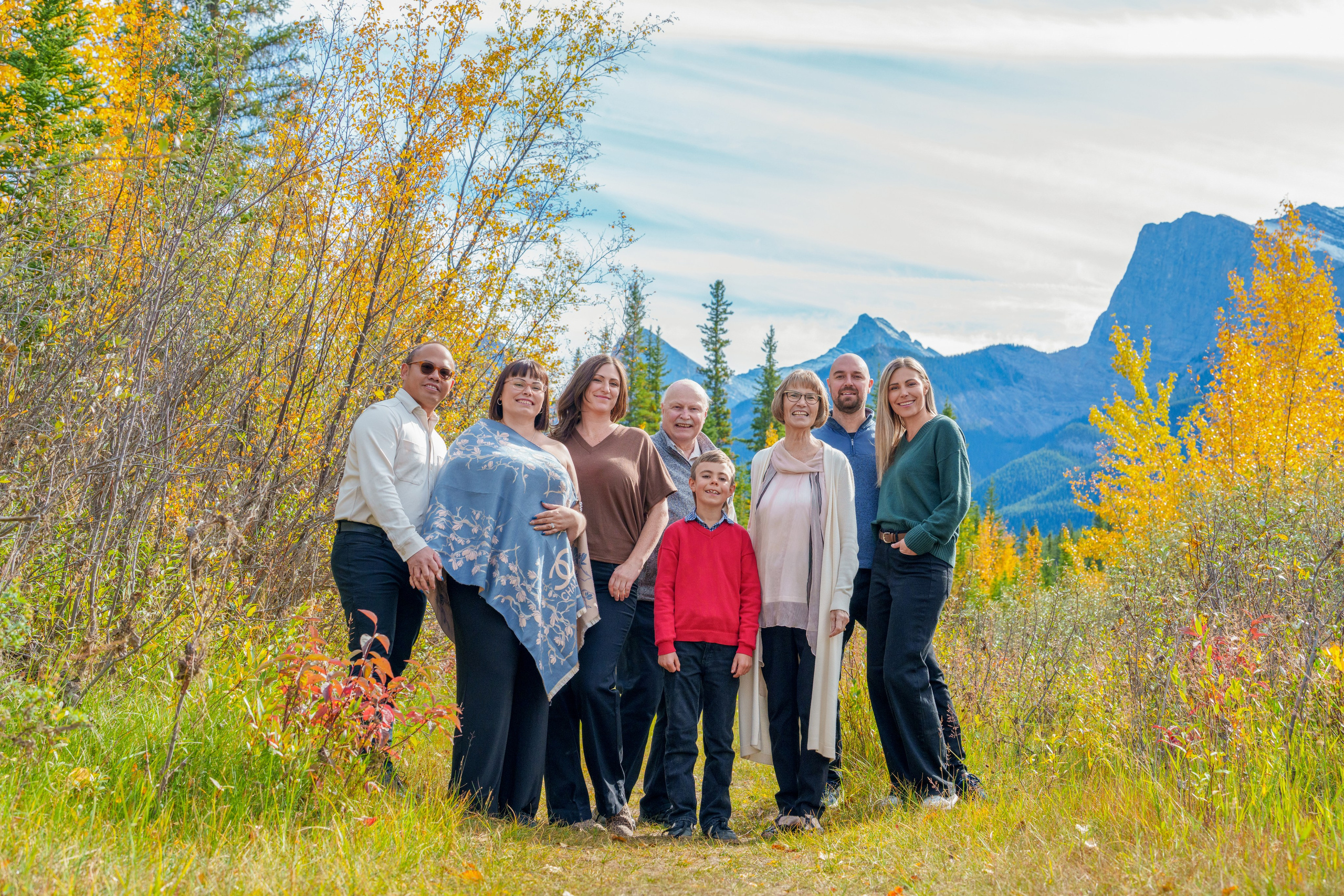 Anna’s Family. Engagement, Wedding & Family Photographer in Calgary | allo Photography
