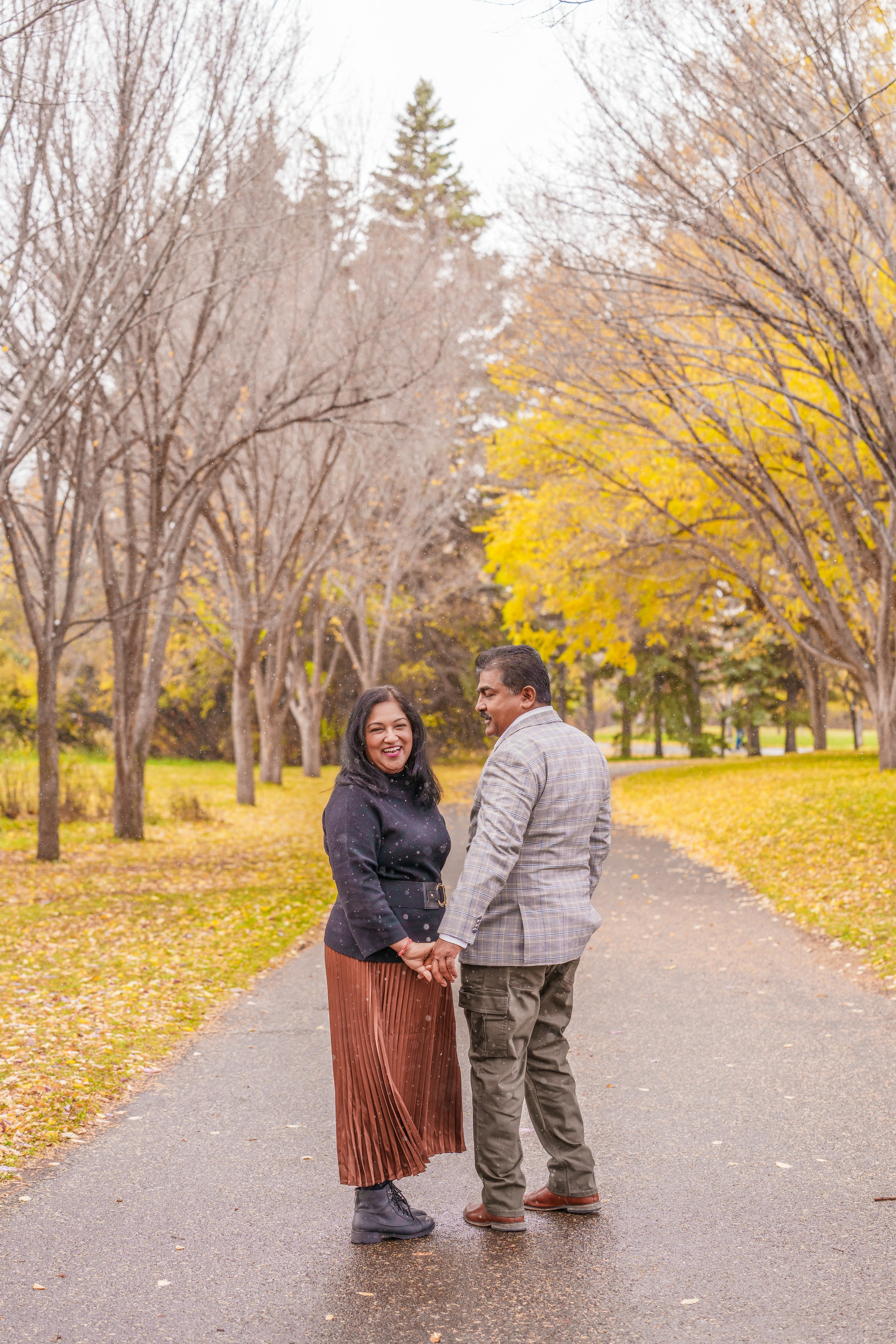 Arshi’s Family. Engagement, Wedding & Family Photographer in Calgary | allo Photography