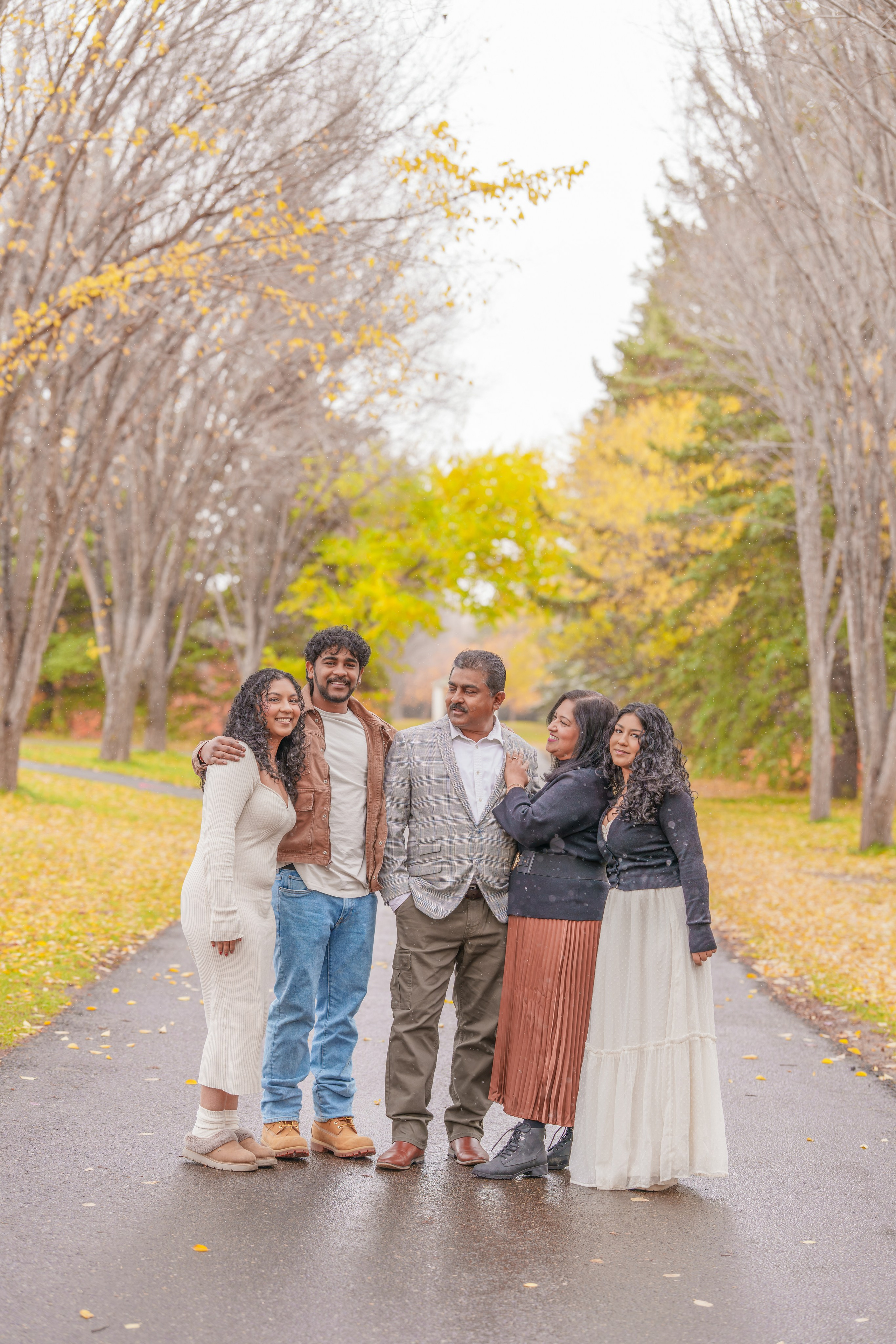 Arshi’s Family. Engagement, Wedding & Family Photographer in Calgary | allo Photography