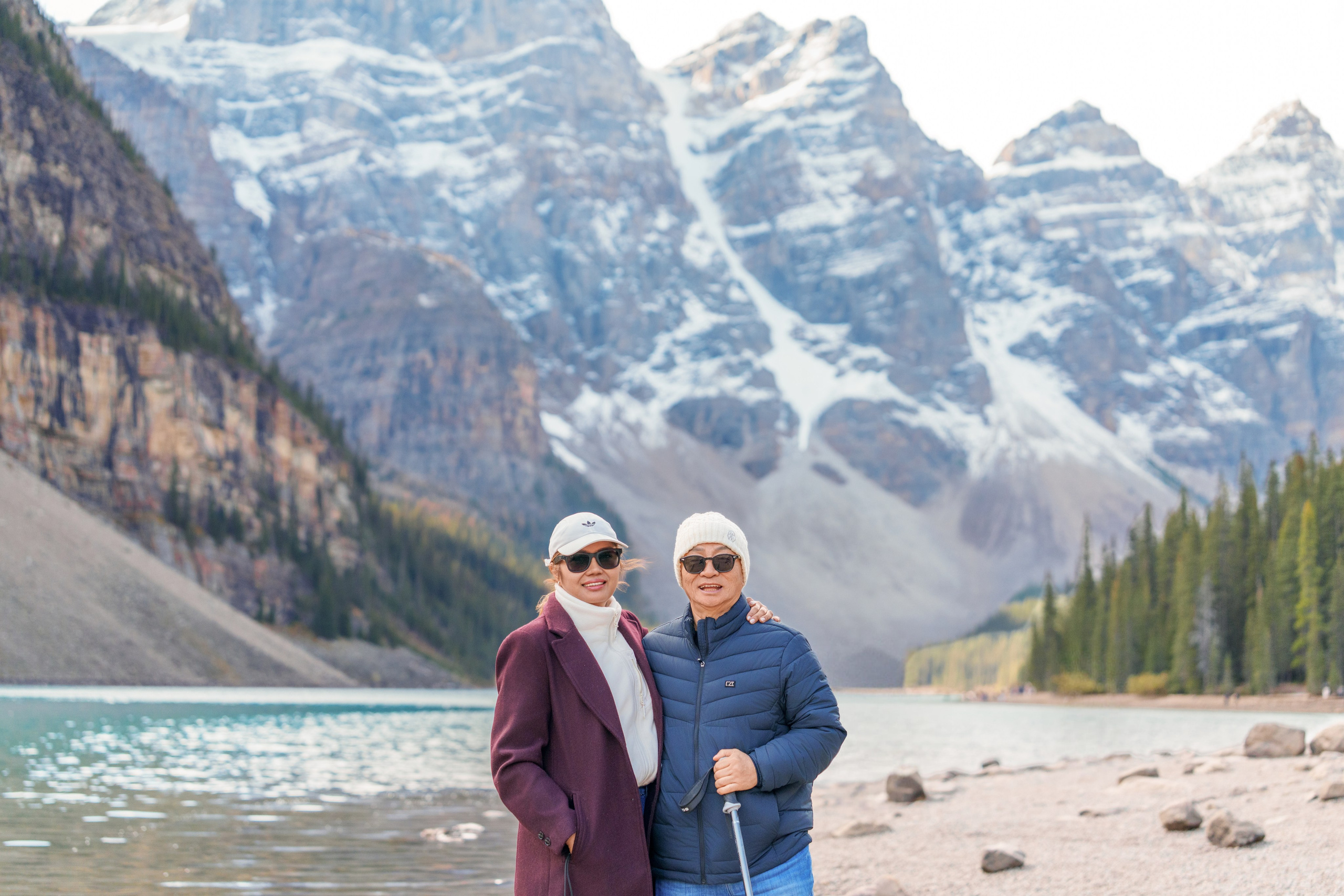 Jona’s Friends — Moraine Lake / Banff. Engagement, Wedding & Family Photographer in Calgary | allo Photography