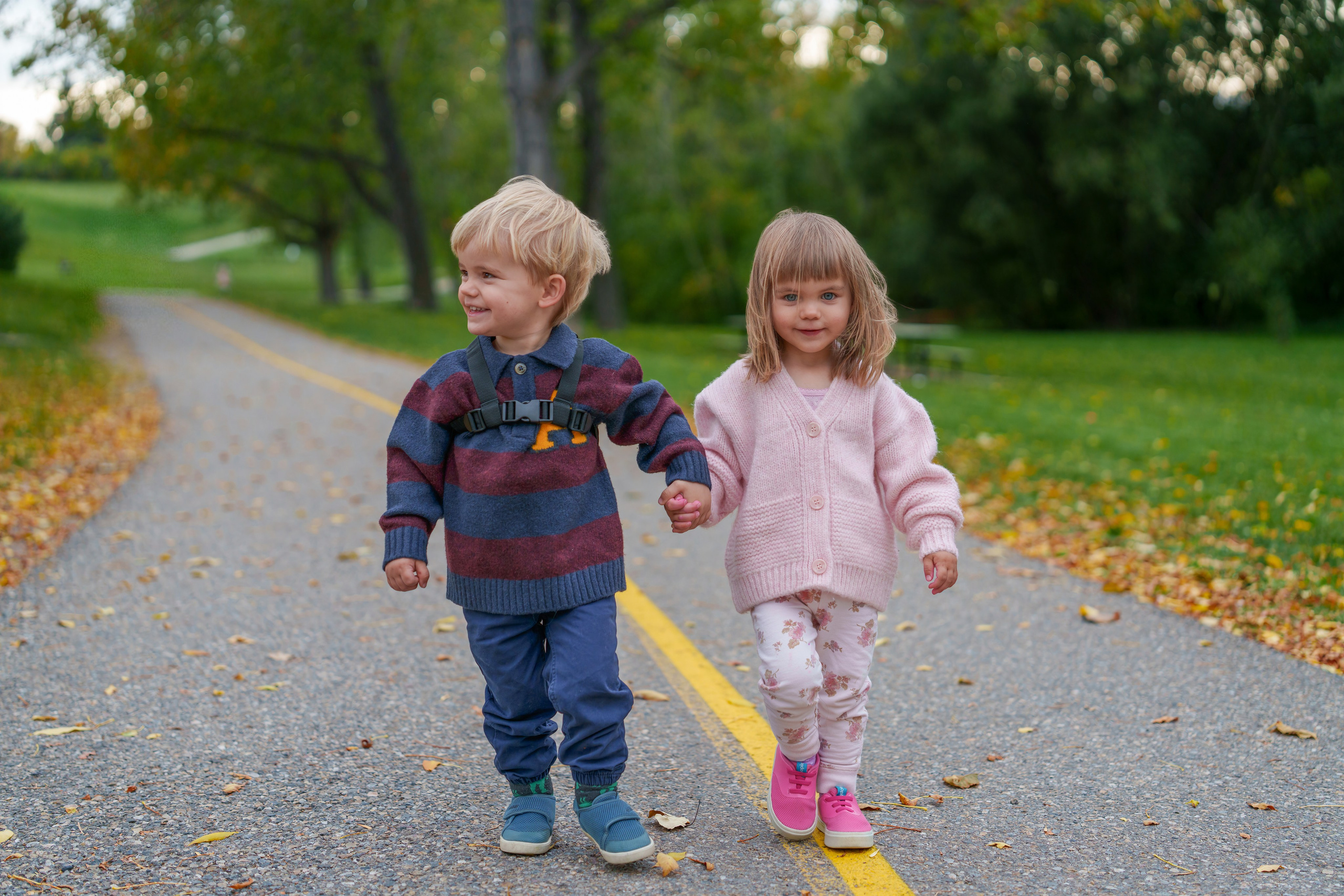 Mckay Family. Engagement, Wedding & Family Photographer in Calgary | allo Photography