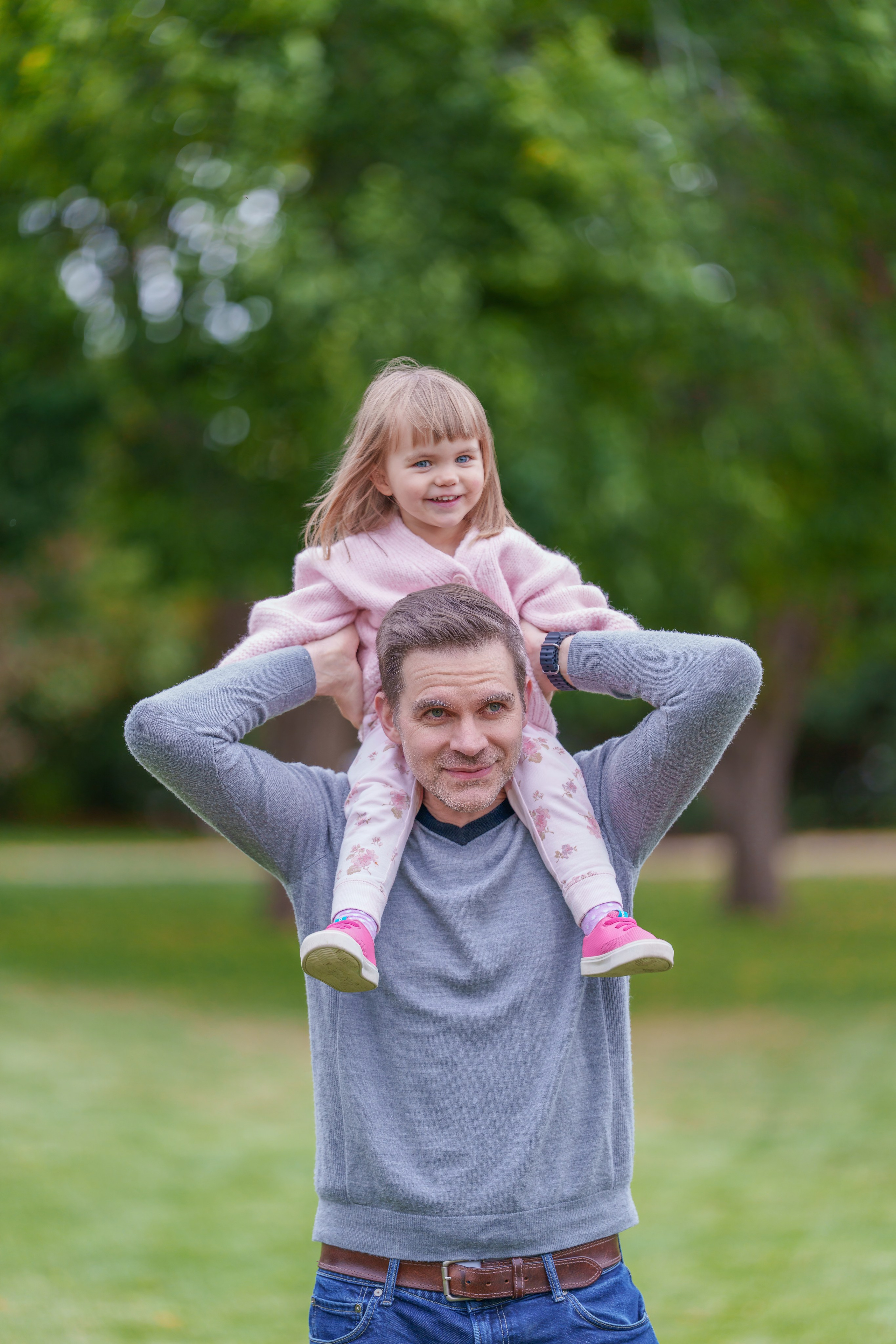 Mckay Family. Engagement, Wedding & Family Photographer in Calgary | allo Photography
