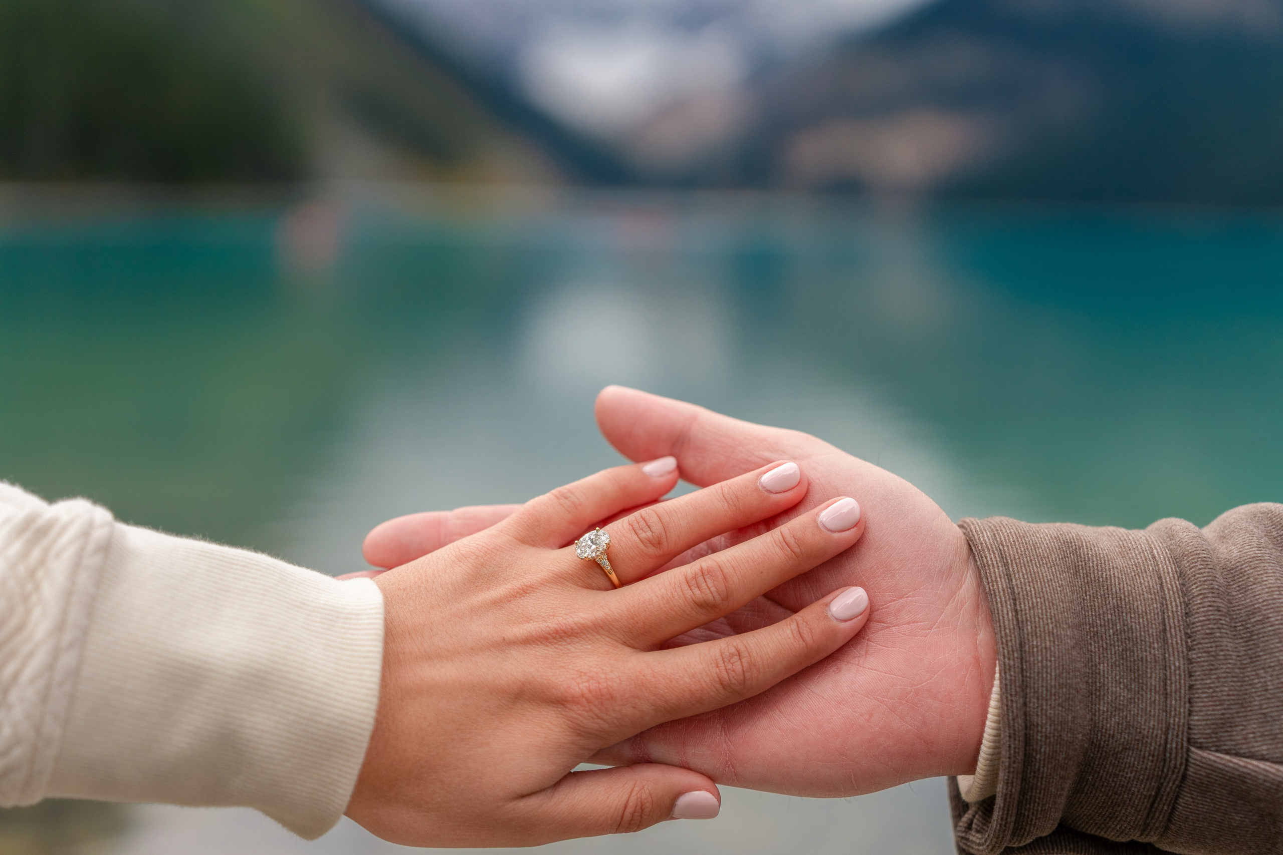 Evan & Alexis — Surprise Proposal — Lake Louise / Banff. Engagement, Wedding & Family Photographer in Calgary | allo Photography
