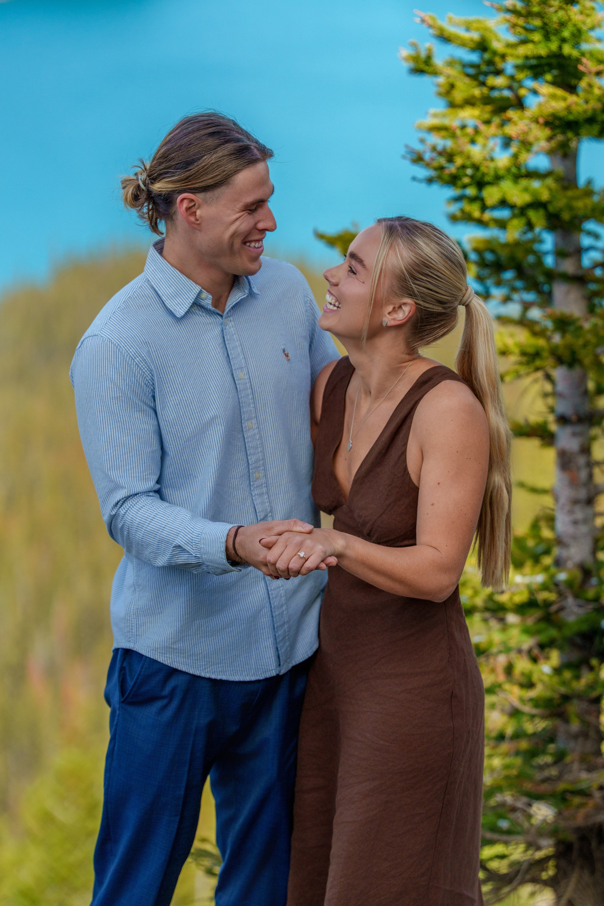 Lachlan & Imoga — Engagement — Peyto Lake / Banff. Engagement, Wedding & Family Photographer in Calgary | allo Photography