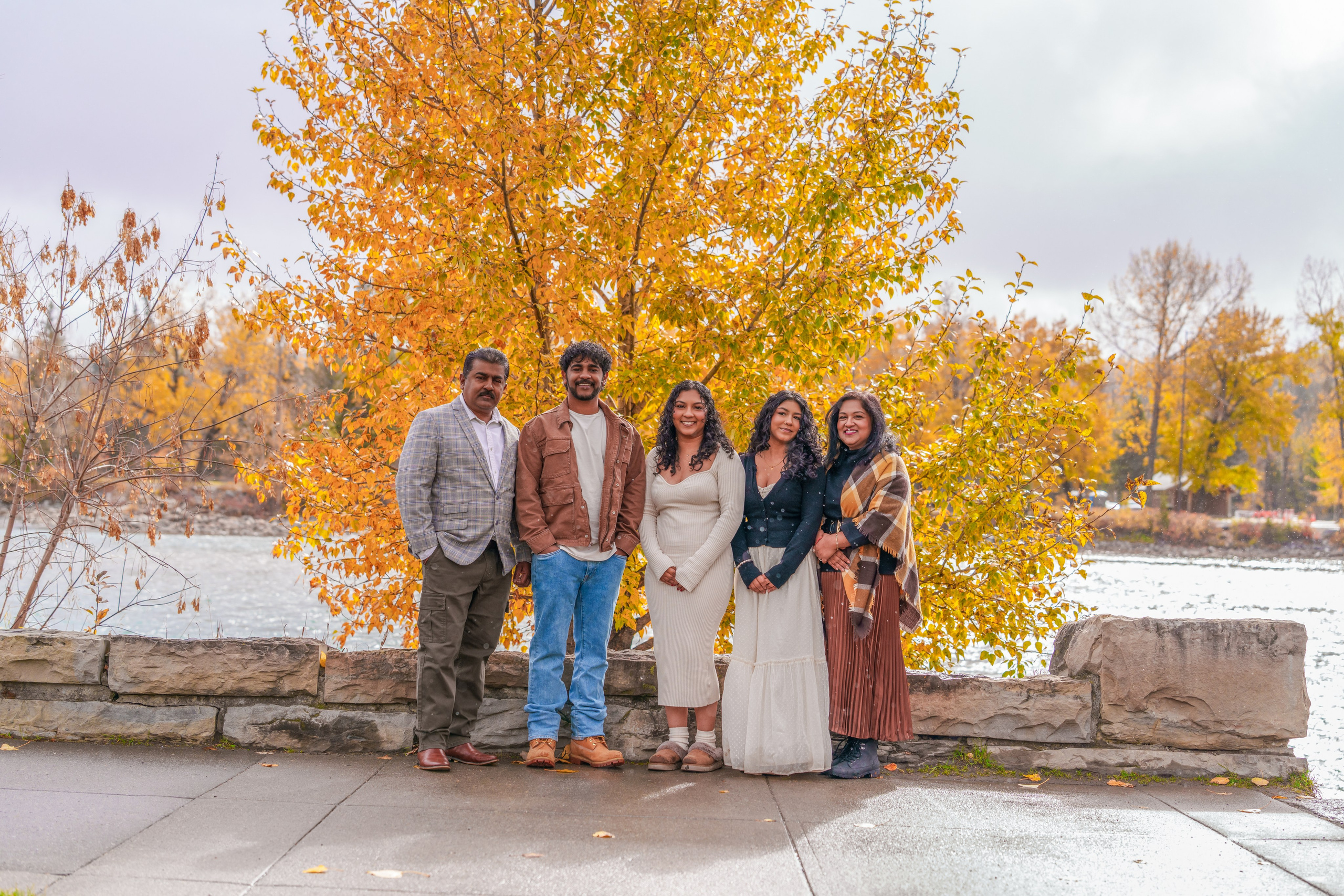 Arshi’s Family. Engagement, Wedding & Family Photographer in Calgary | allo Photography