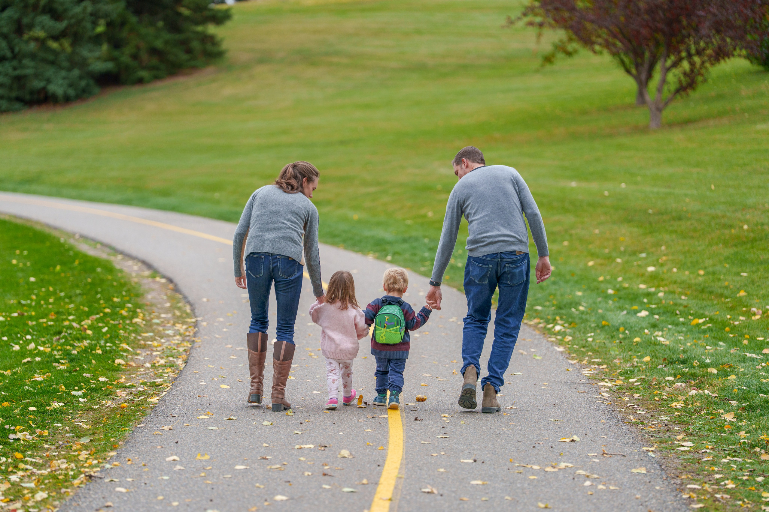 Mckay Family. Engagement, Wedding & Family Photographer in Calgary | allo Photography