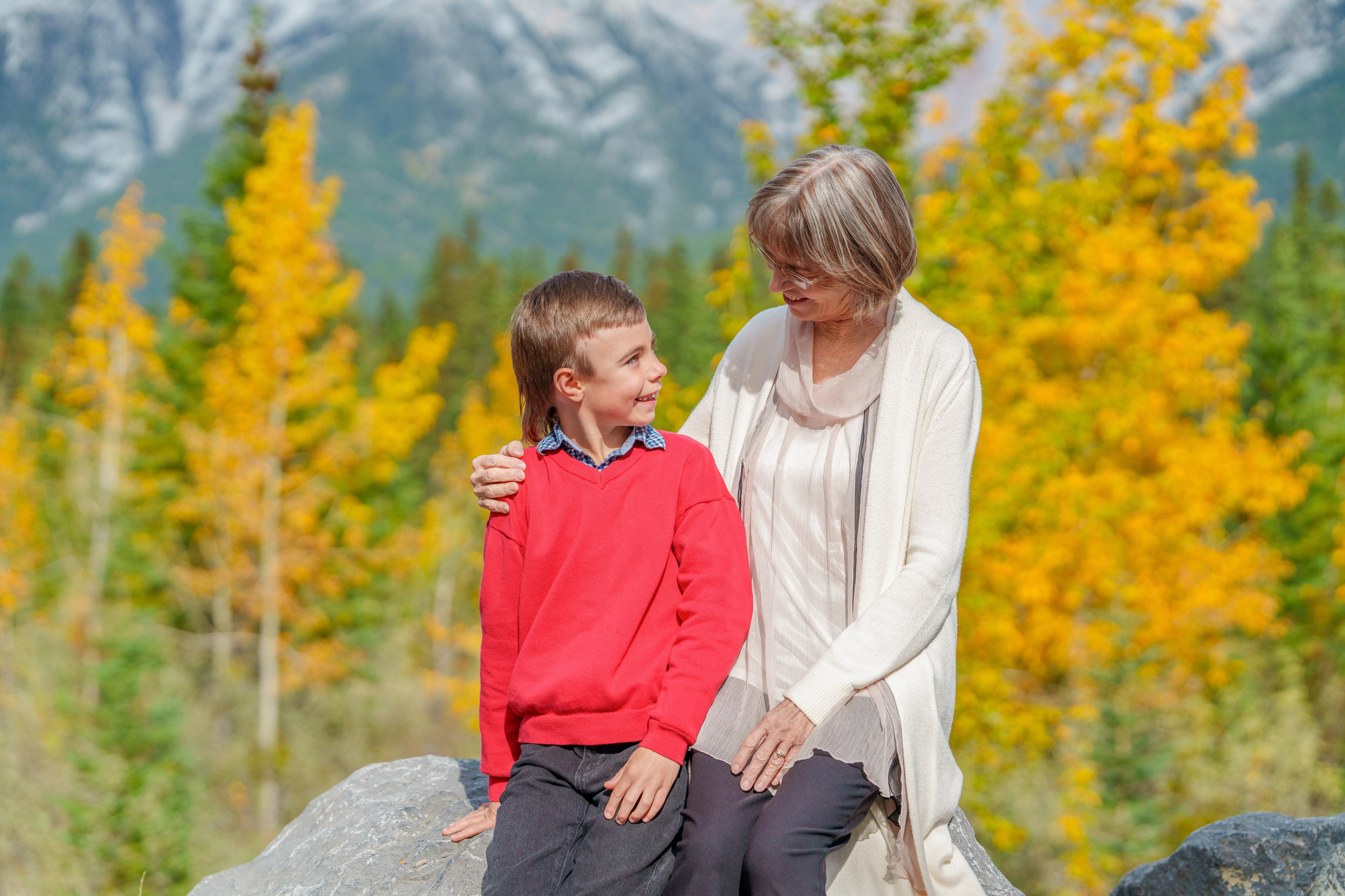 Anna’s Family. Engagement, Wedding & Family Photographer in Calgary | allo Photography
