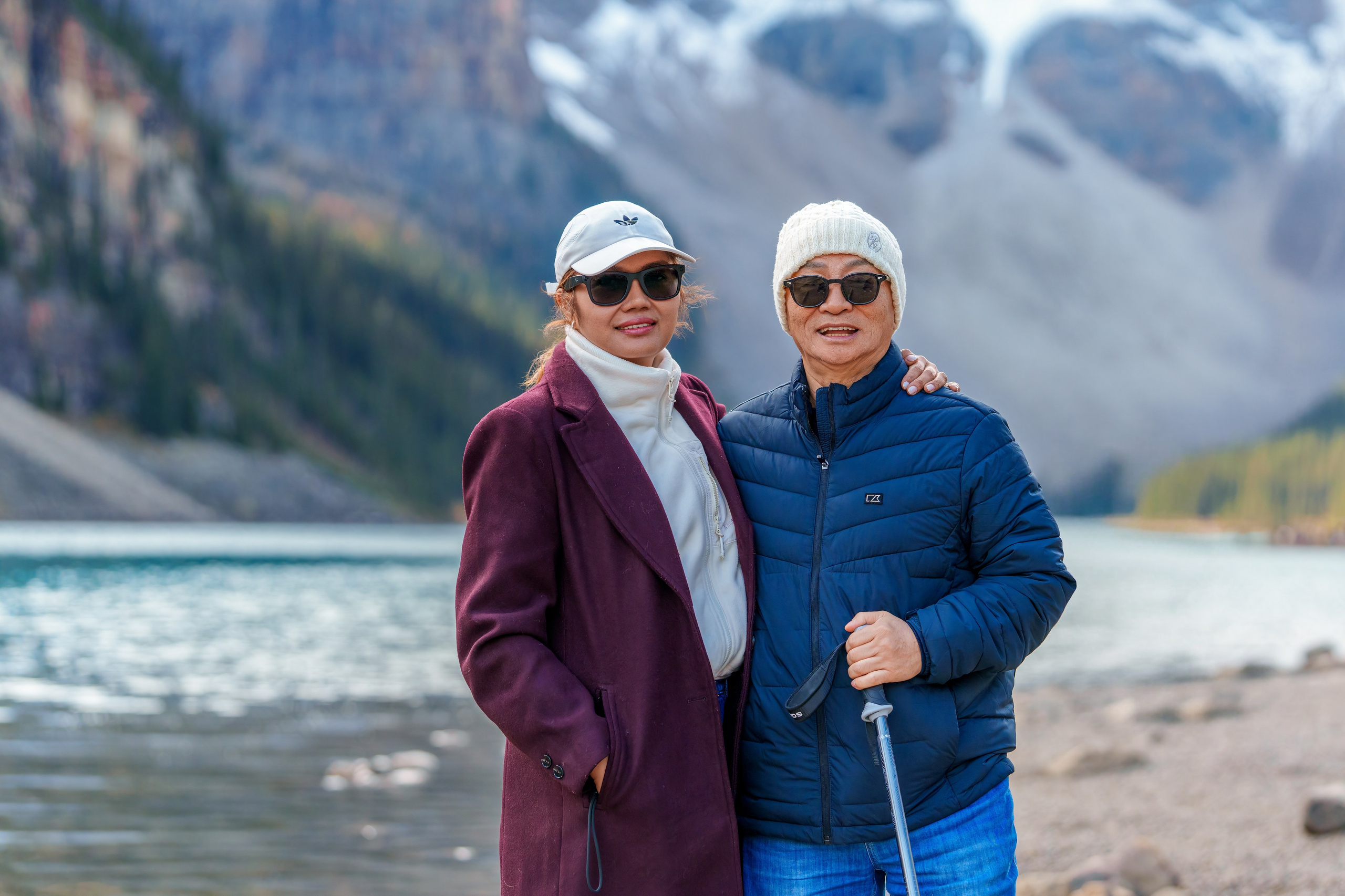 Jona’s Friends — Moraine Lake / Banff. Engagement, Wedding & Family Photographer in Calgary | allo Photography