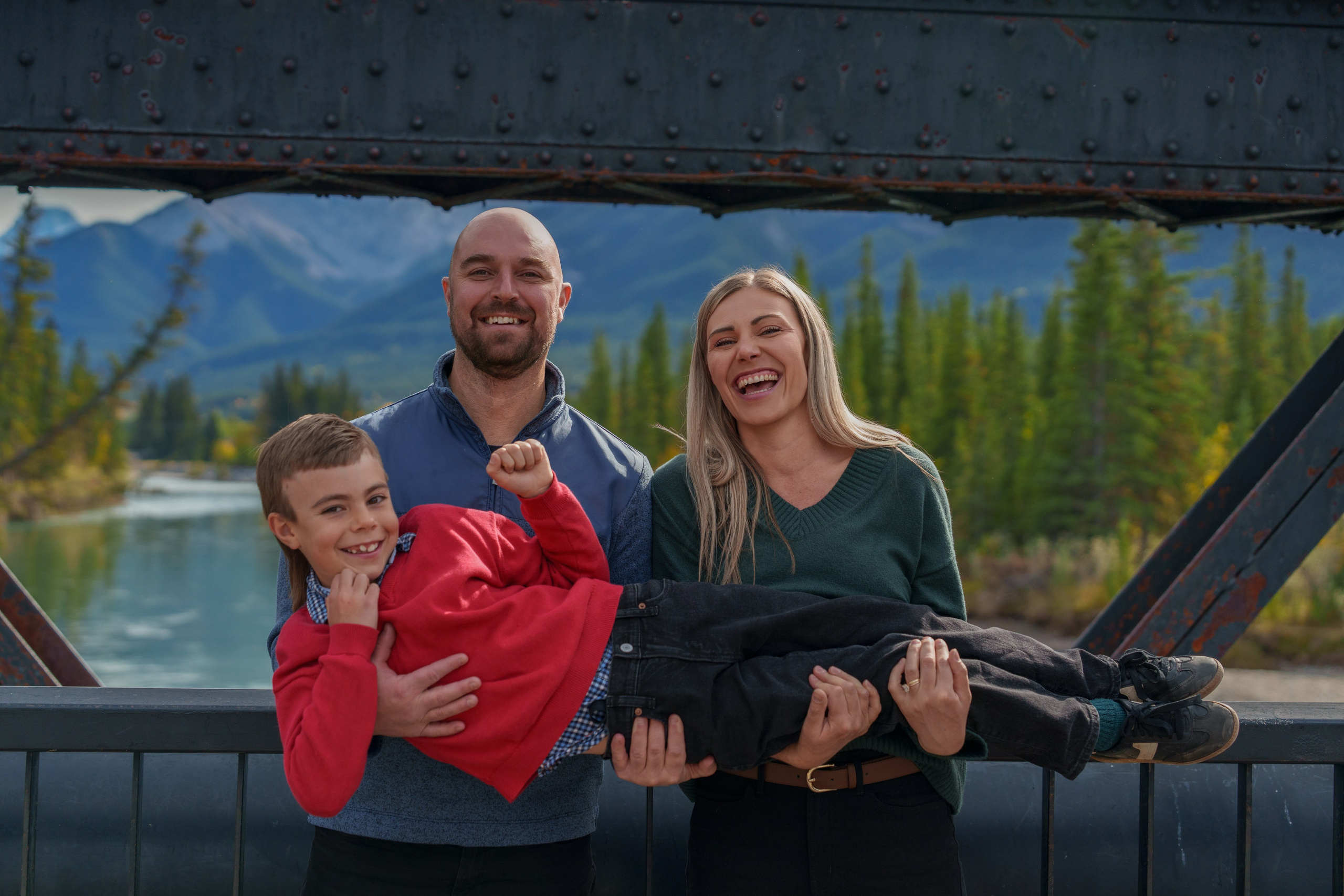 Anna’s Family. Engagement, Wedding & Family Photographer in Calgary | allo Photography