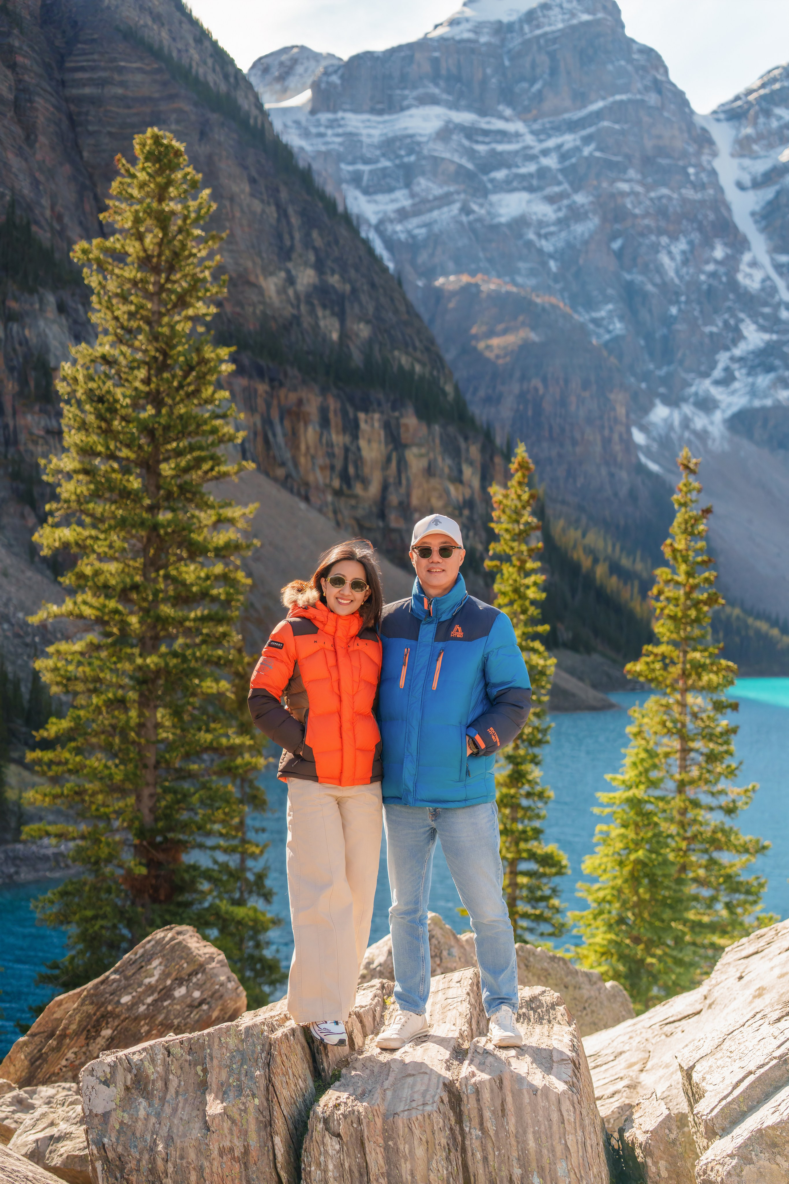 Jona’s Friends — Moraine Lake / Banff. Engagement, Wedding & Family Photographer in Calgary | allo Photography