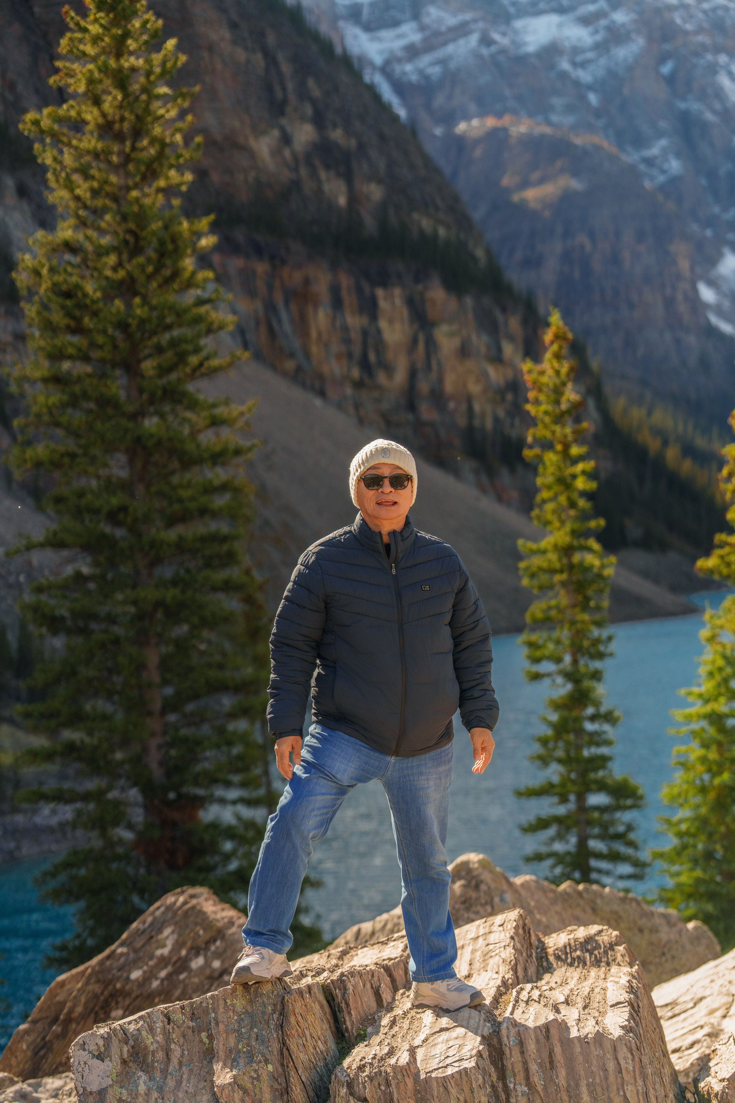 Jona’s Friends — Moraine Lake / Banff. Engagement, Wedding & Family Photographer in Calgary | allo Photography