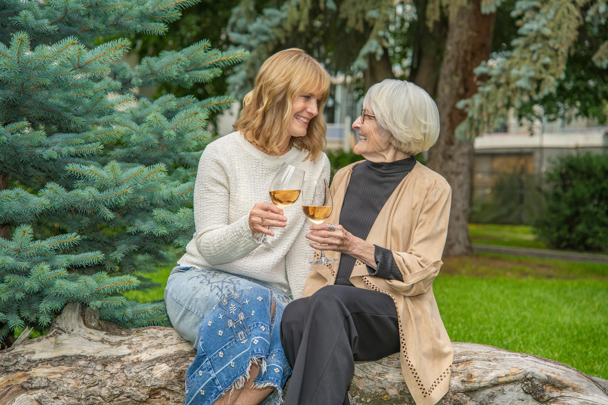 Engagement, Wedding & Family Photographer in Calgary | allo Photography