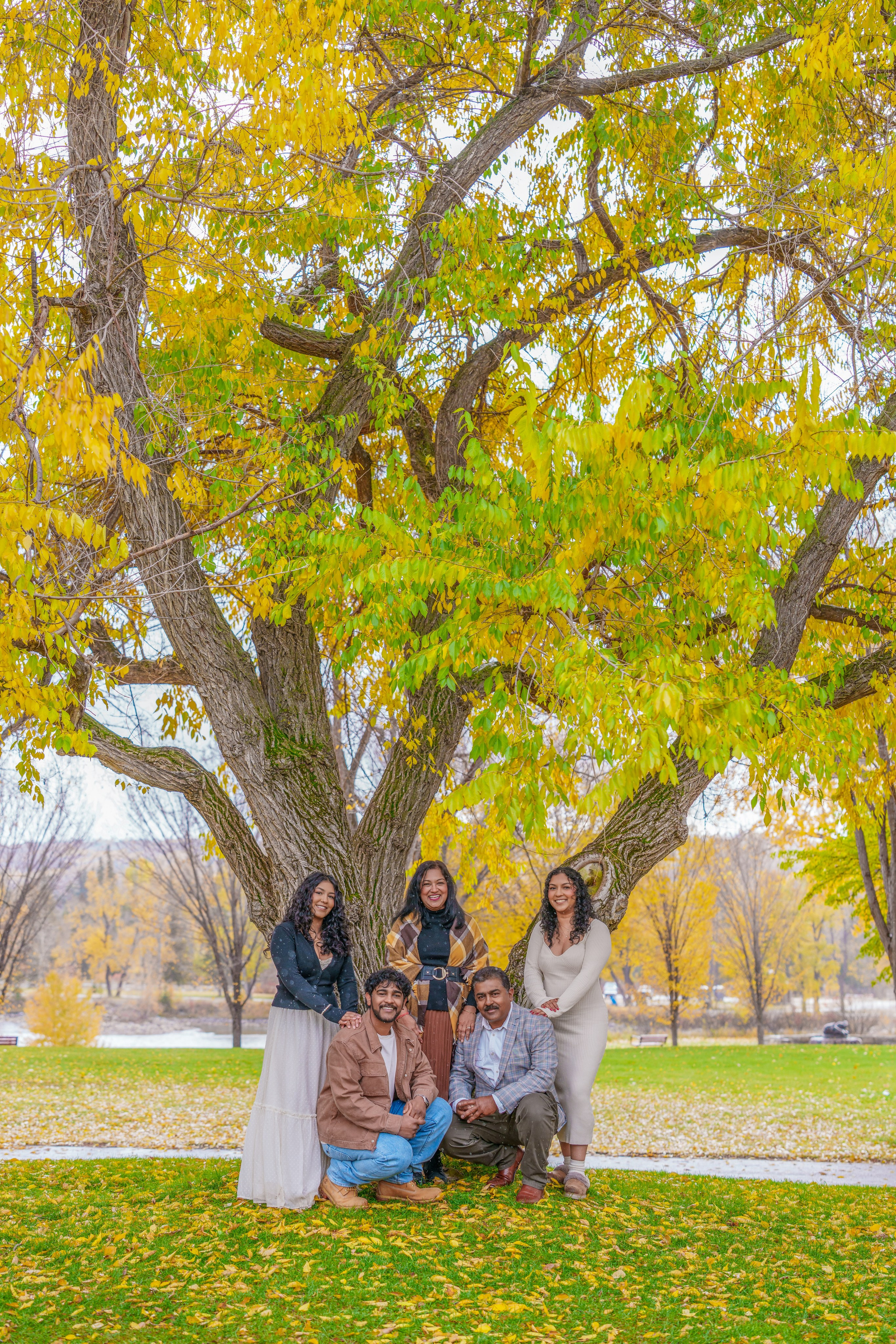 Arshi’s Family. Engagement, Wedding & Family Photographer in Calgary | allo Photography