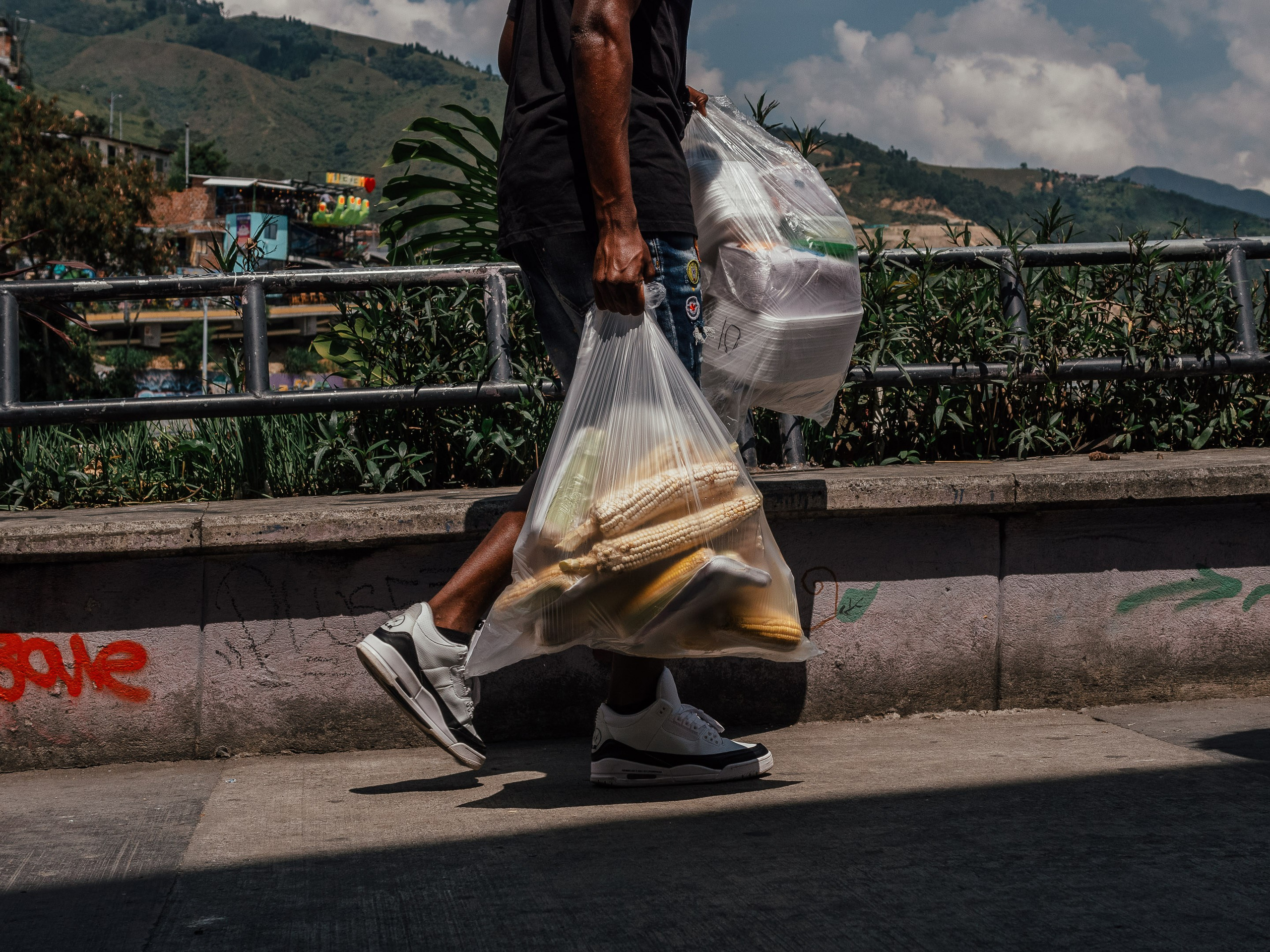 Comuna 13, Medellín, Colombia. Federico Borobio, fotografía callejera y documental.