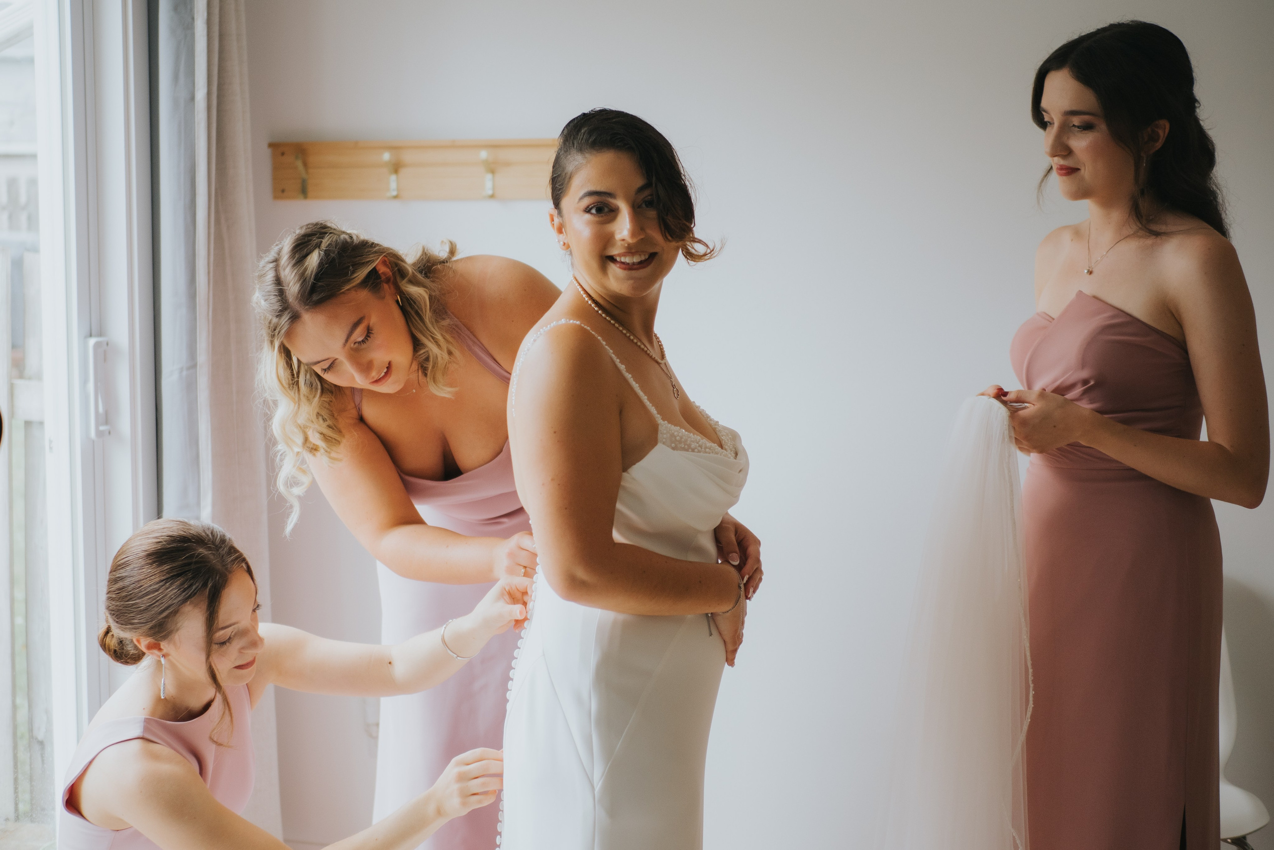Wedding of Cassandra and Loïc in Beaconsfield, Montreal. Montreal Wedding Photographer — Muriel Oe Photo