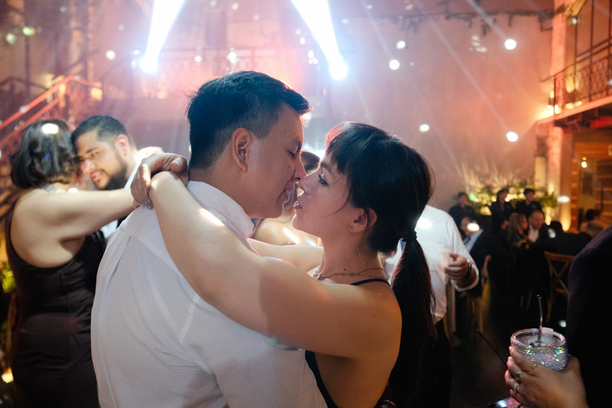 Miranda y David: Boda civil en restaurante Casablanca. Fotógrafo de bodas