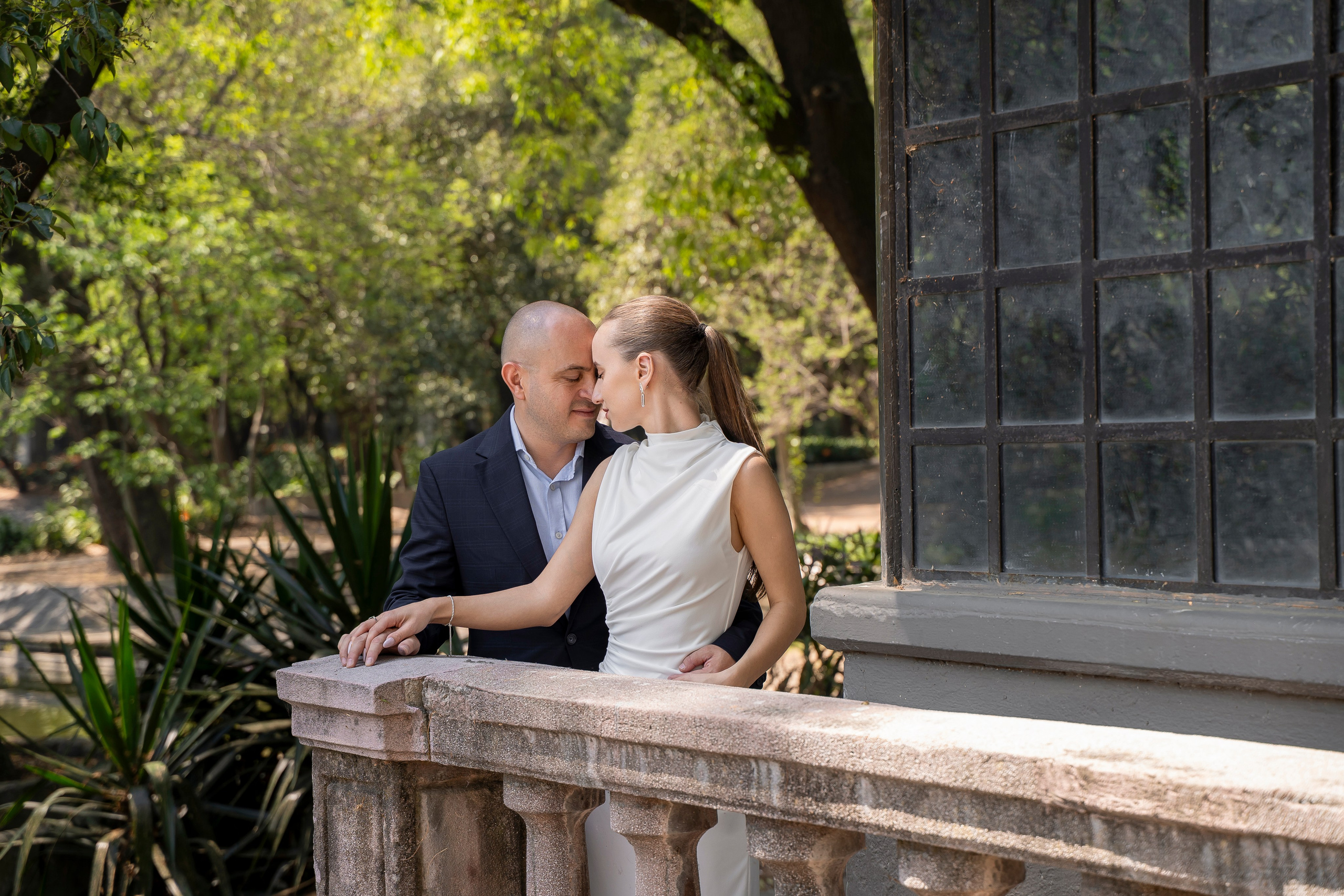 Professional Mexico City photographer specializing in weddings, surprise proposals, horse photo sessions and private events in Chapultepec. Ekaterina Frolova photography