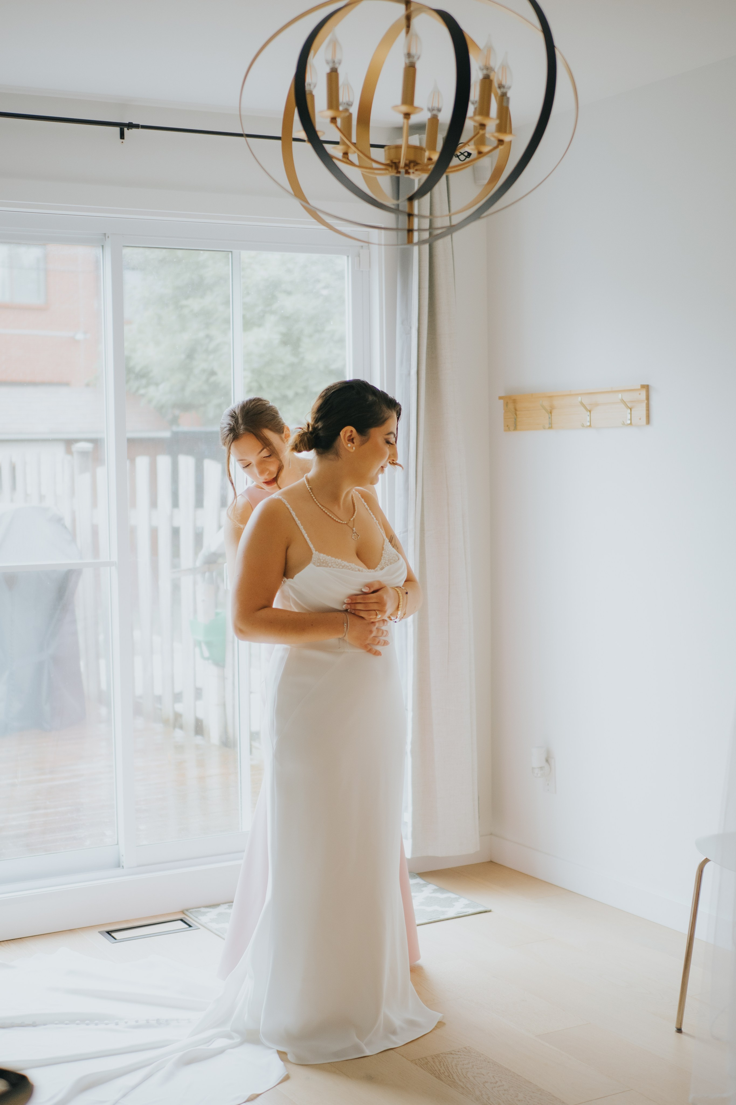 Wedding of Cassandra and Loïc in Beaconsfield, Montreal. Montreal Wedding Photographer — Muriel Oe Photo