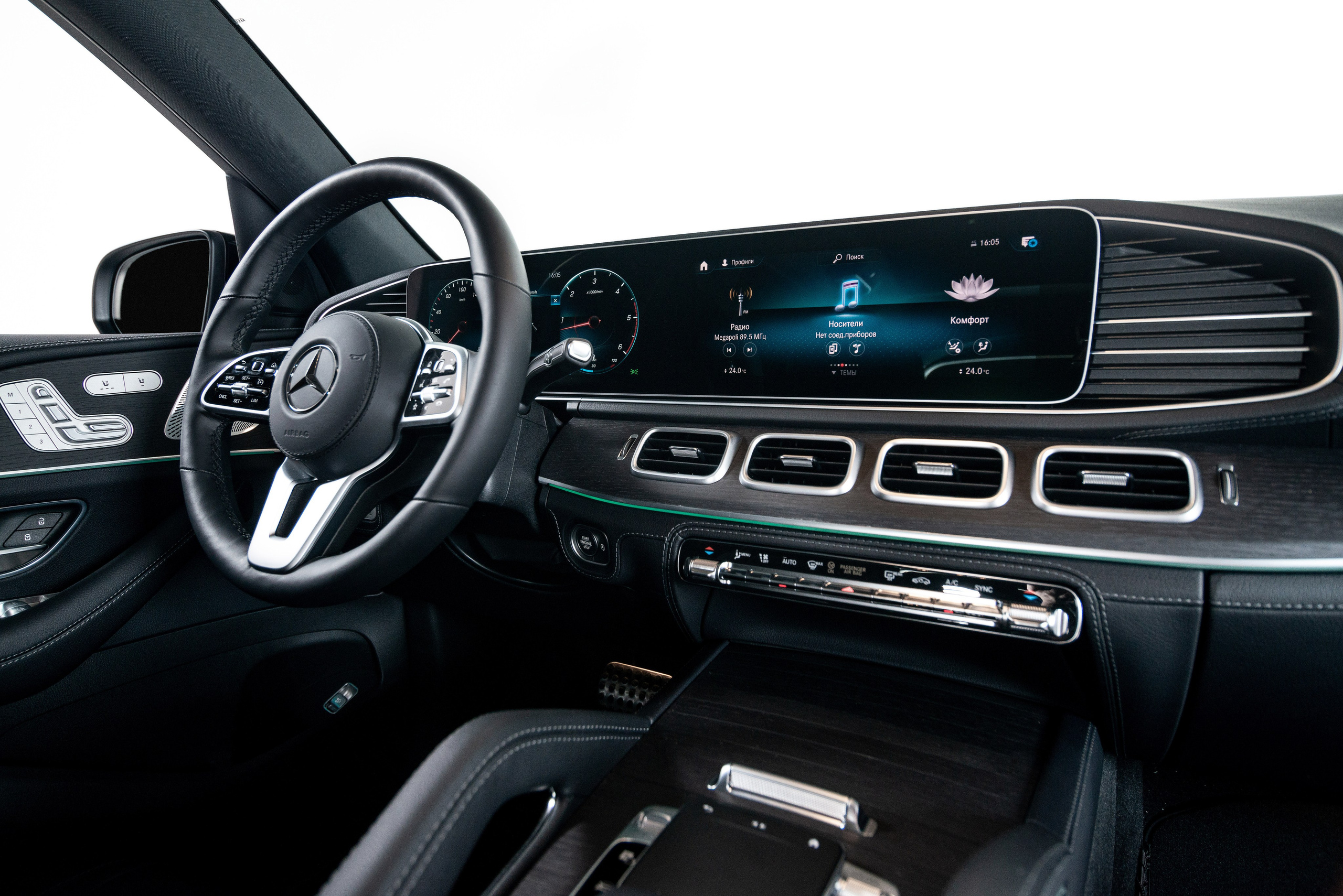 Автомобильная фотосъемка Mercedes GLS в студии. PHOTOGRAPHER QUINTANA ROO