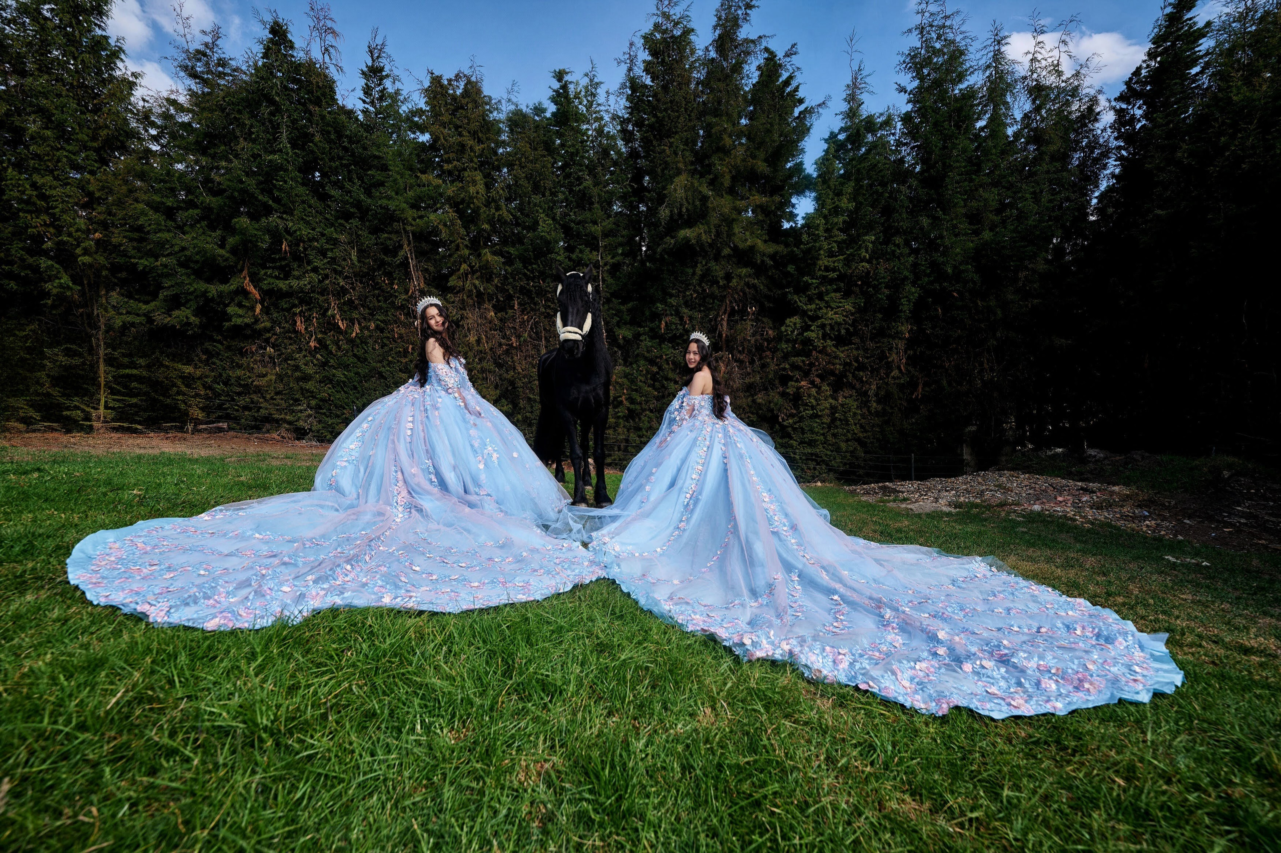 Fotos con caballos para Quiceaños. Wedding Photography & Videography by ZZ Hendrick | Capturing Your Love Story in Colombia & USA
