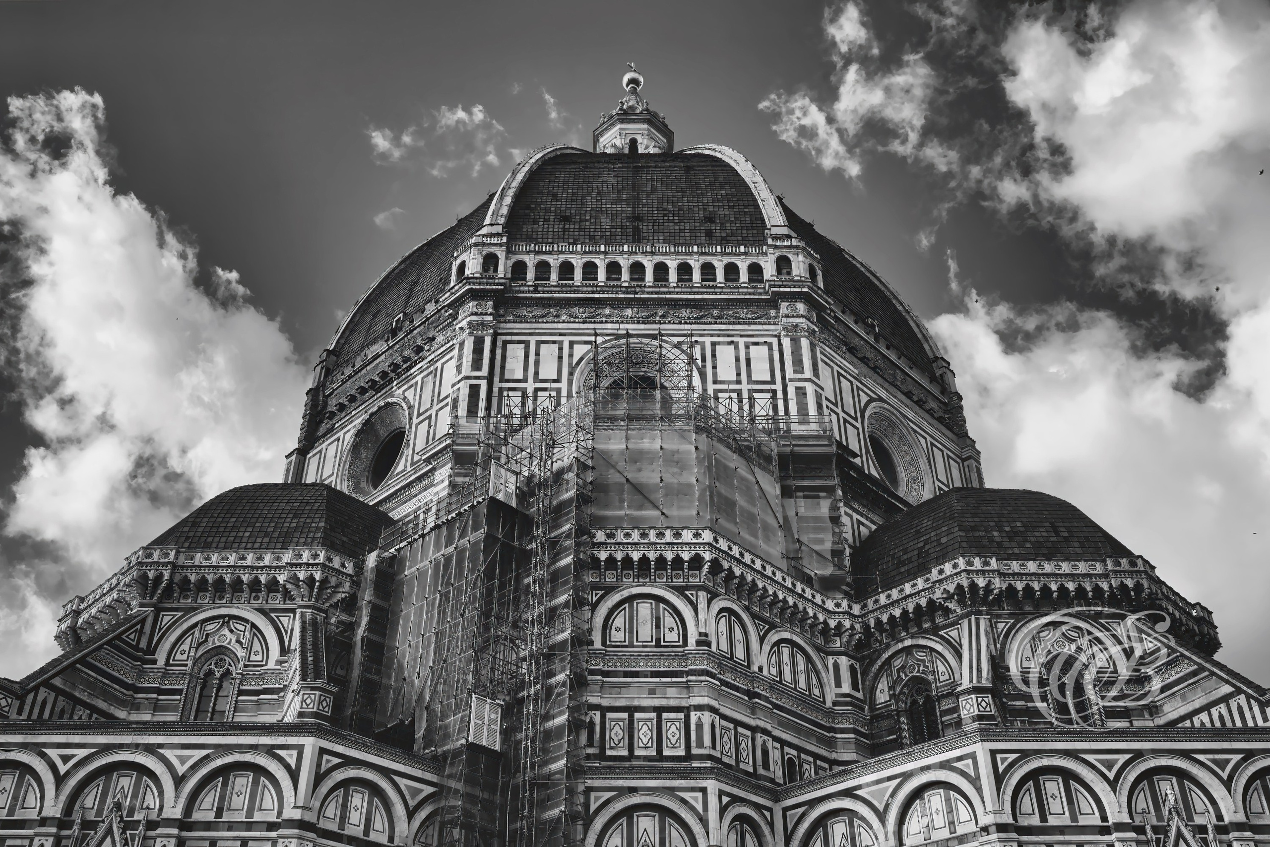 ITALY – FLORENCE — Santa Maria del Fiore Cathedral Façade Matte Black and White — Architectural view of Florence Cathedral designed by Arnolfo di Cambio with Brunelleschi’s dome, showing detailed marble façade, Gothic-Renaissance structure, and historic city context, Florence, Italy — Eduardo Bartoli Photography.