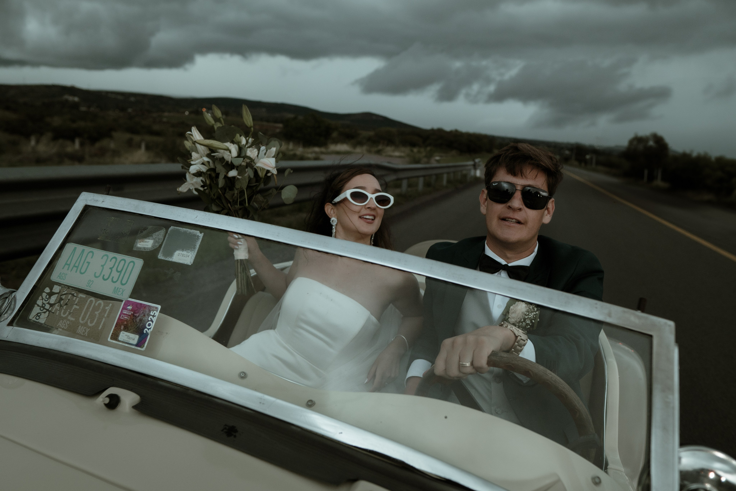 Jorge y Liliana. TWO MILLIMETERS