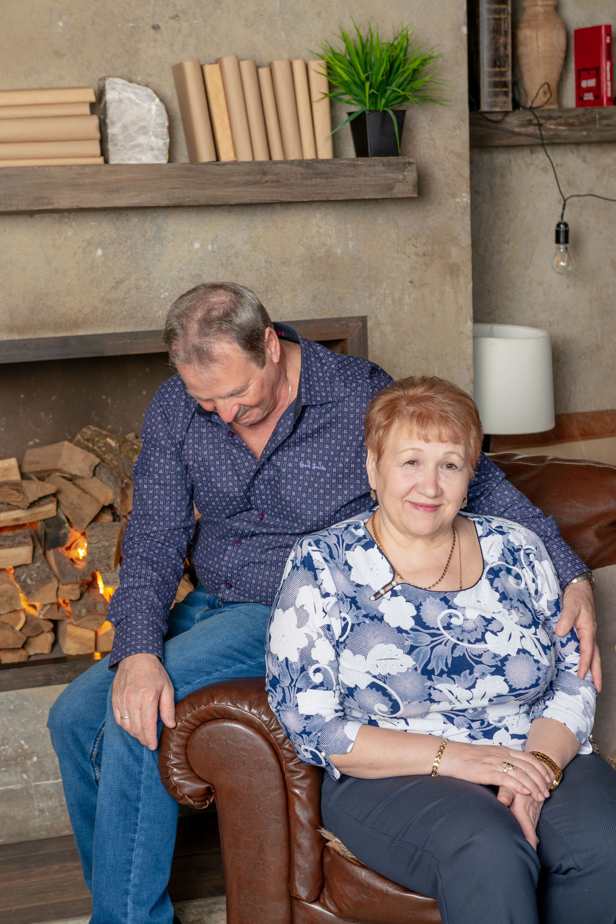 Photosession of a married couple in the studio. PHOTOGRAPHER QUINTANA ROO
