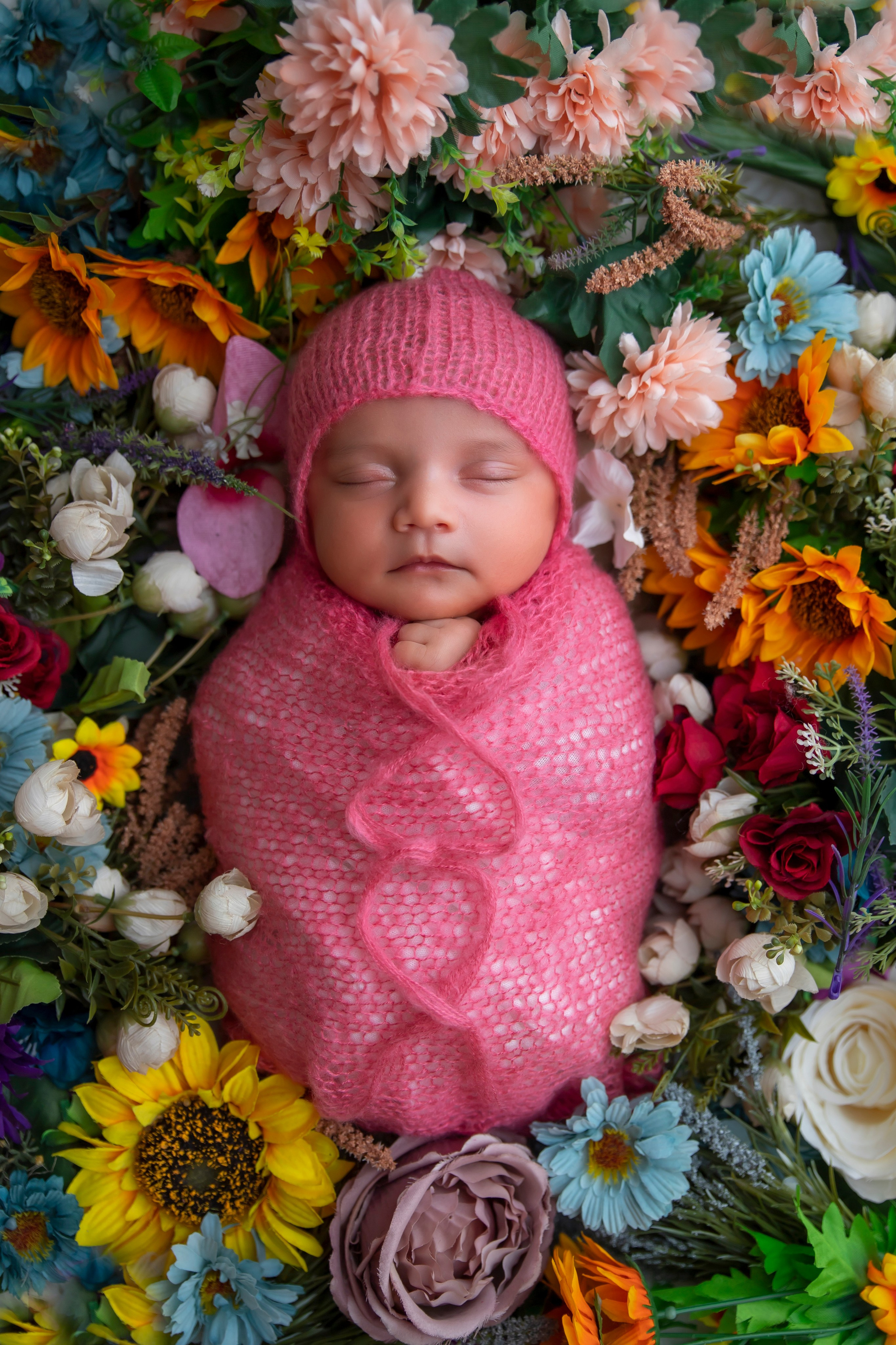 Newborns. Lifestyle and Family Photographer Faryal Saeed