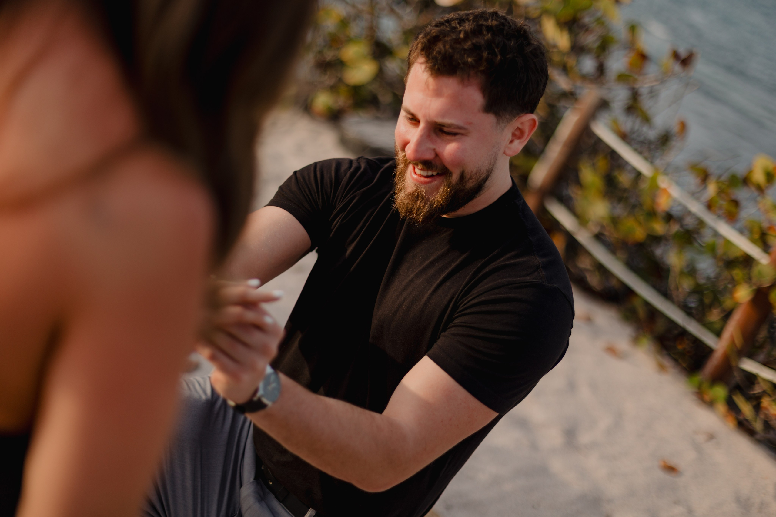 An Engagement at Four Seasons Punta Mita: Love by the Pacific. Fotógrafo de Bodas en Puerto Vallarta y Riviera Nayarit | VL photo & film