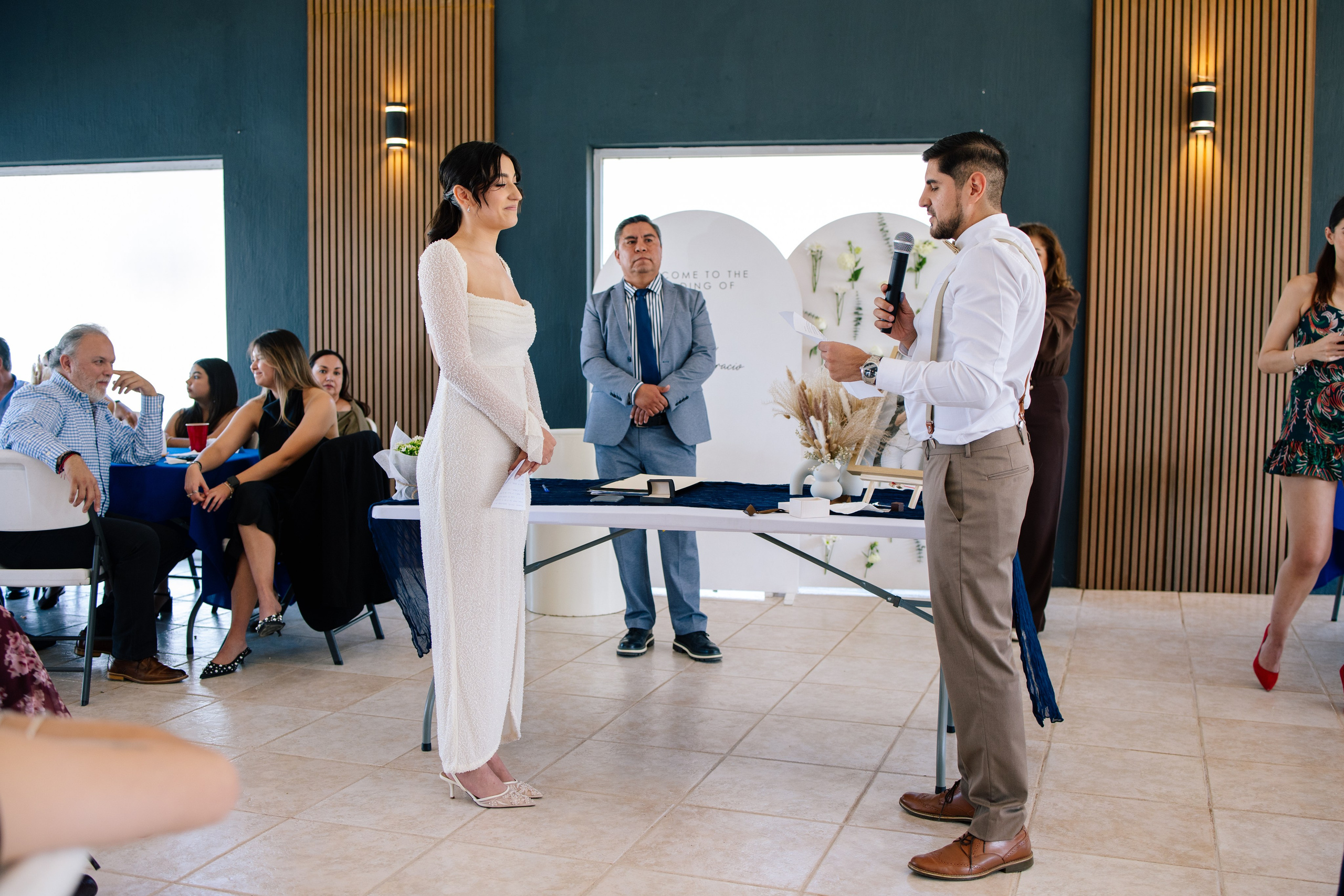 Civil. Wedding Photographer Ruth Preciado