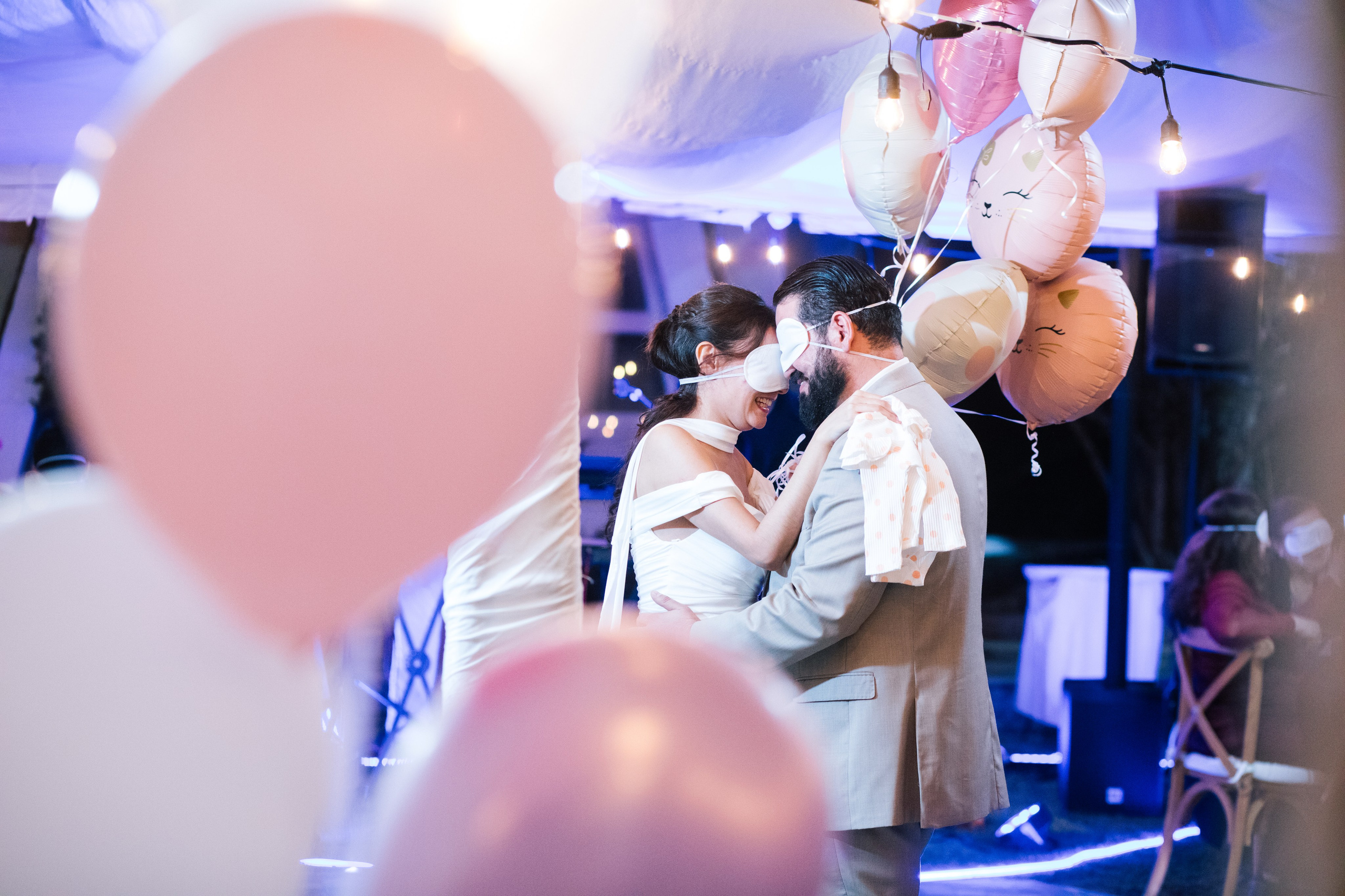 Marial y Daniel Civil y Revelacion. Wedding Photographer Ruth Preciado