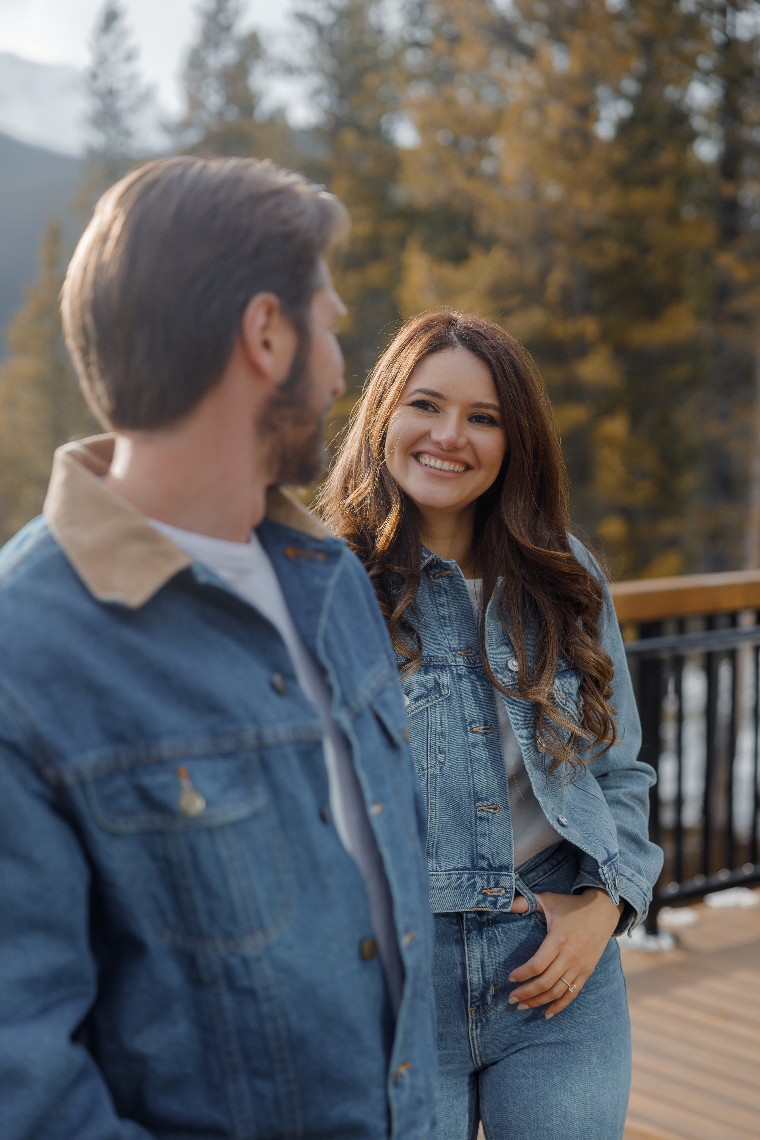 Ski engagement session. Photographer Elvira Hryshchenko