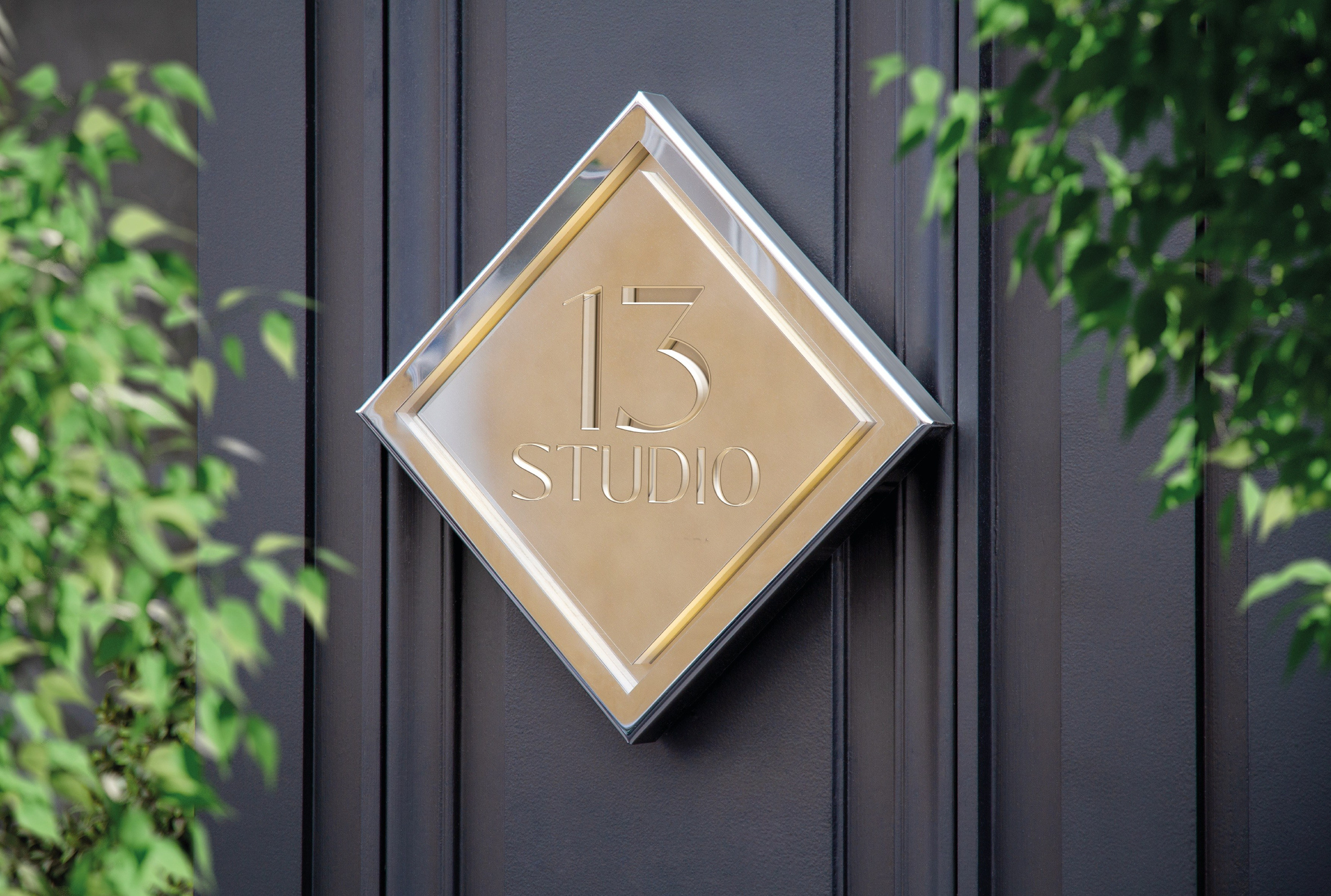 13 STUDIO. Бренд-дизайнер и ретушёр Юлия Абрамова